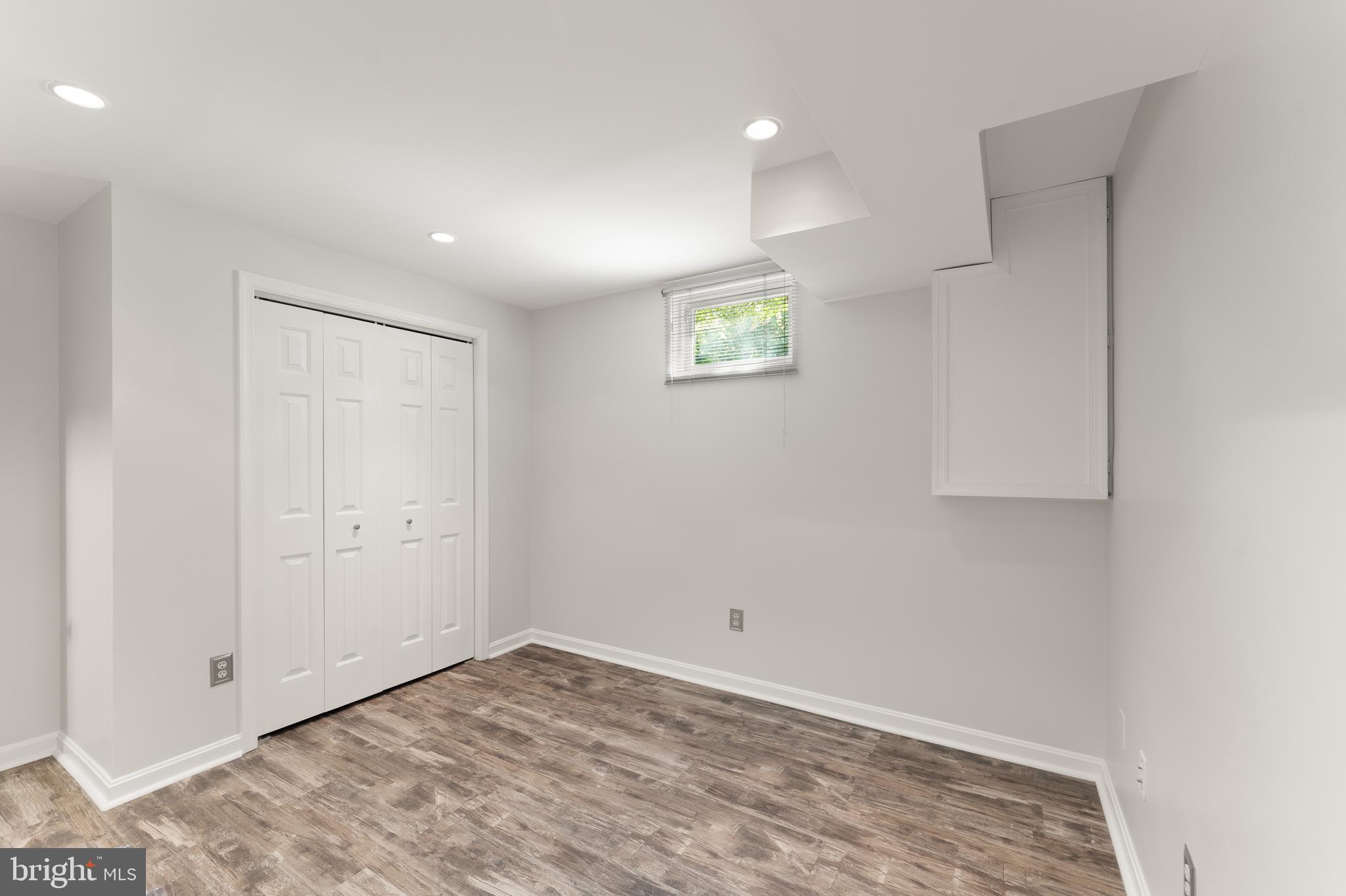 RESTON - Residential Lease