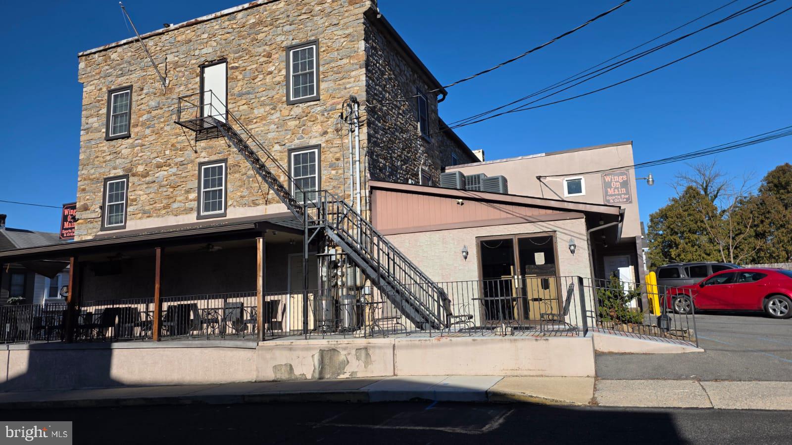 605 MAIN STREET