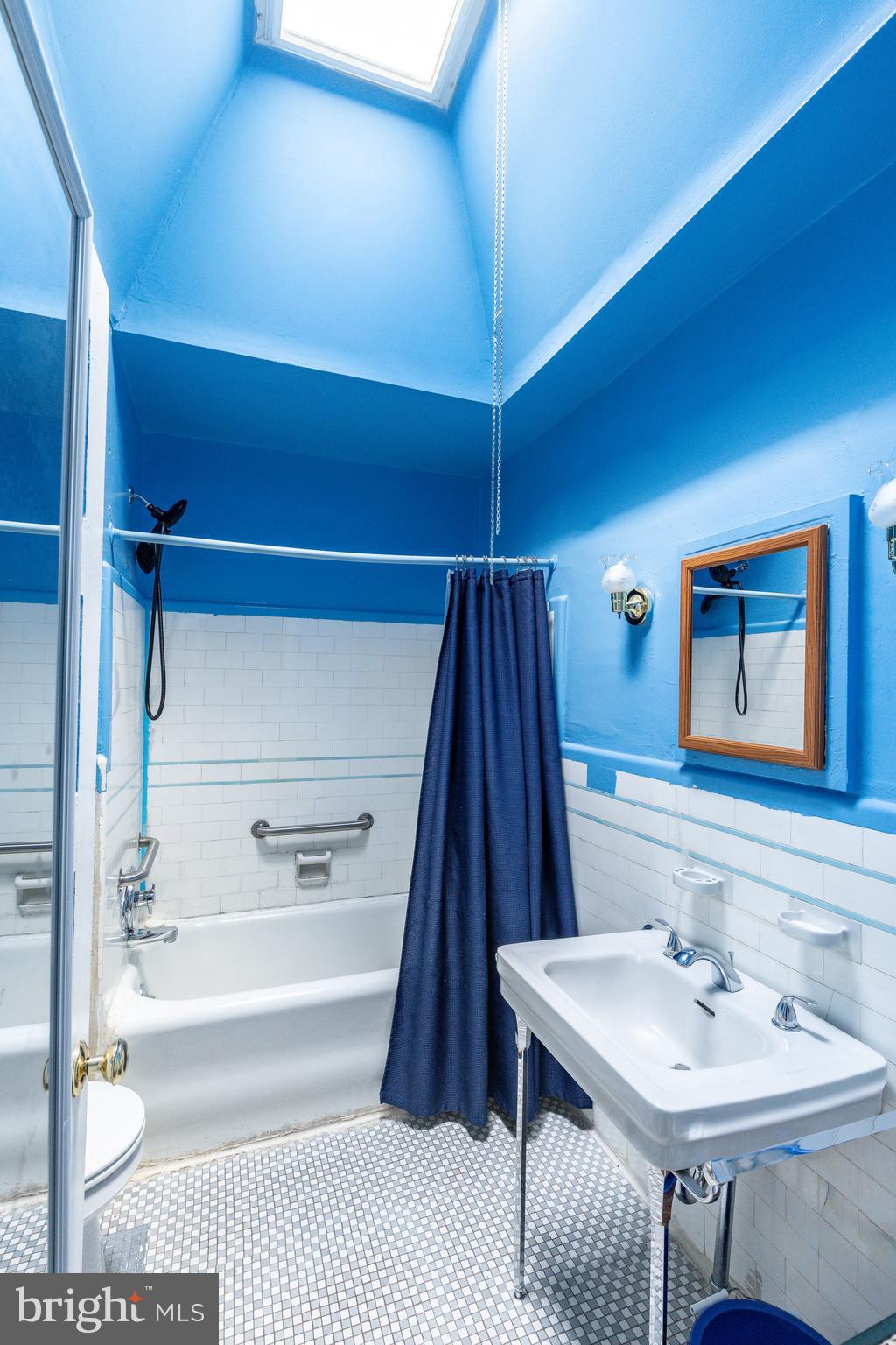 OVERBROOK - Residential