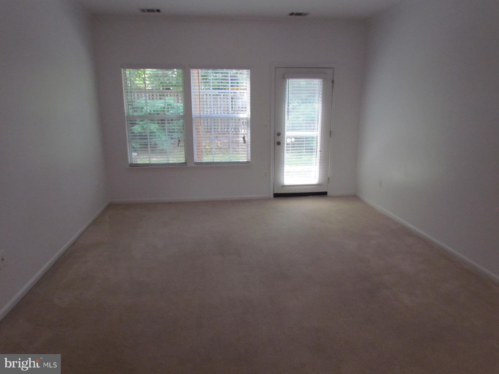 CEDAR GROVE AT CROFTON - Residential