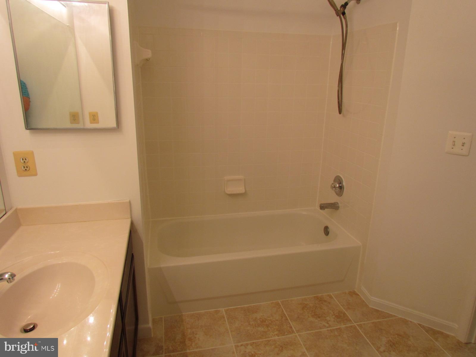 CEDAR GROVE AT CROFTON - Residential