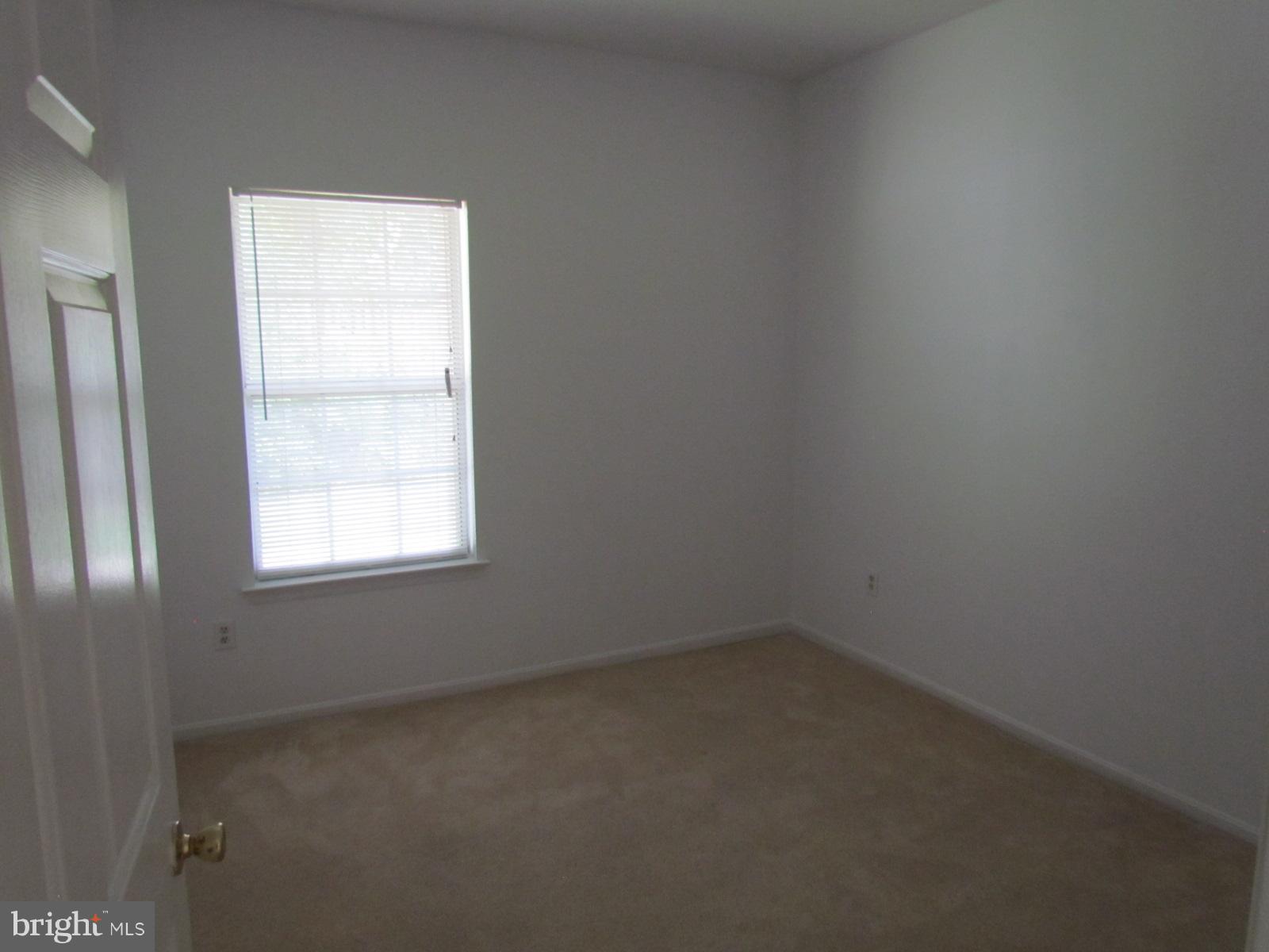 CEDAR GROVE AT CROFTON - Residential