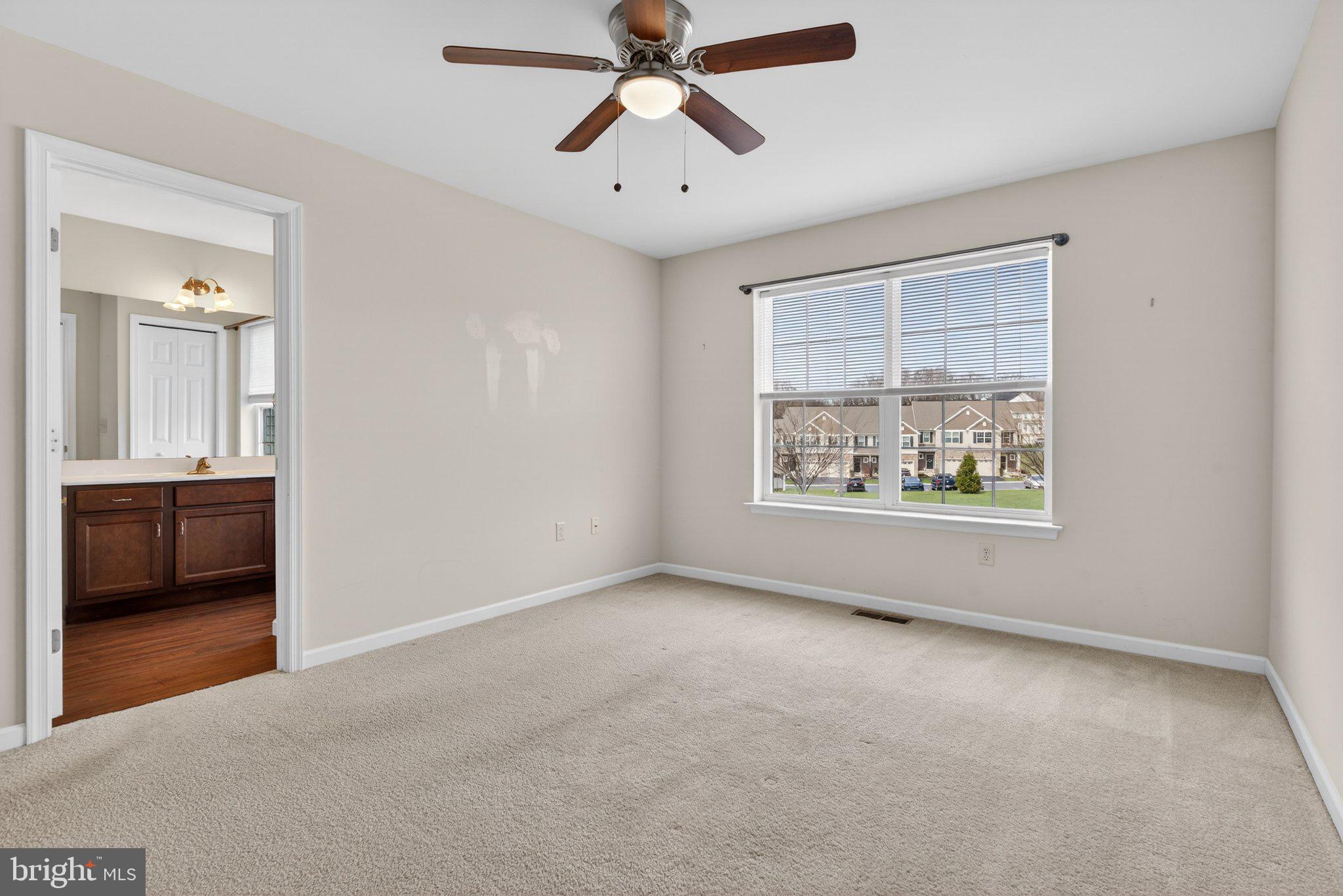 HANBURY COURT AT WINDING HILLS - Residential