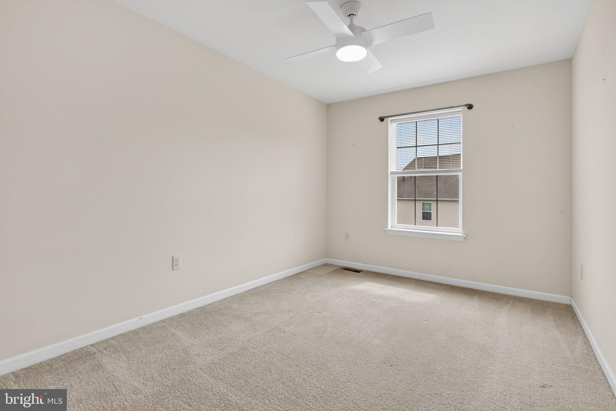 HANBURY COURT AT WINDING HILLS - Residential