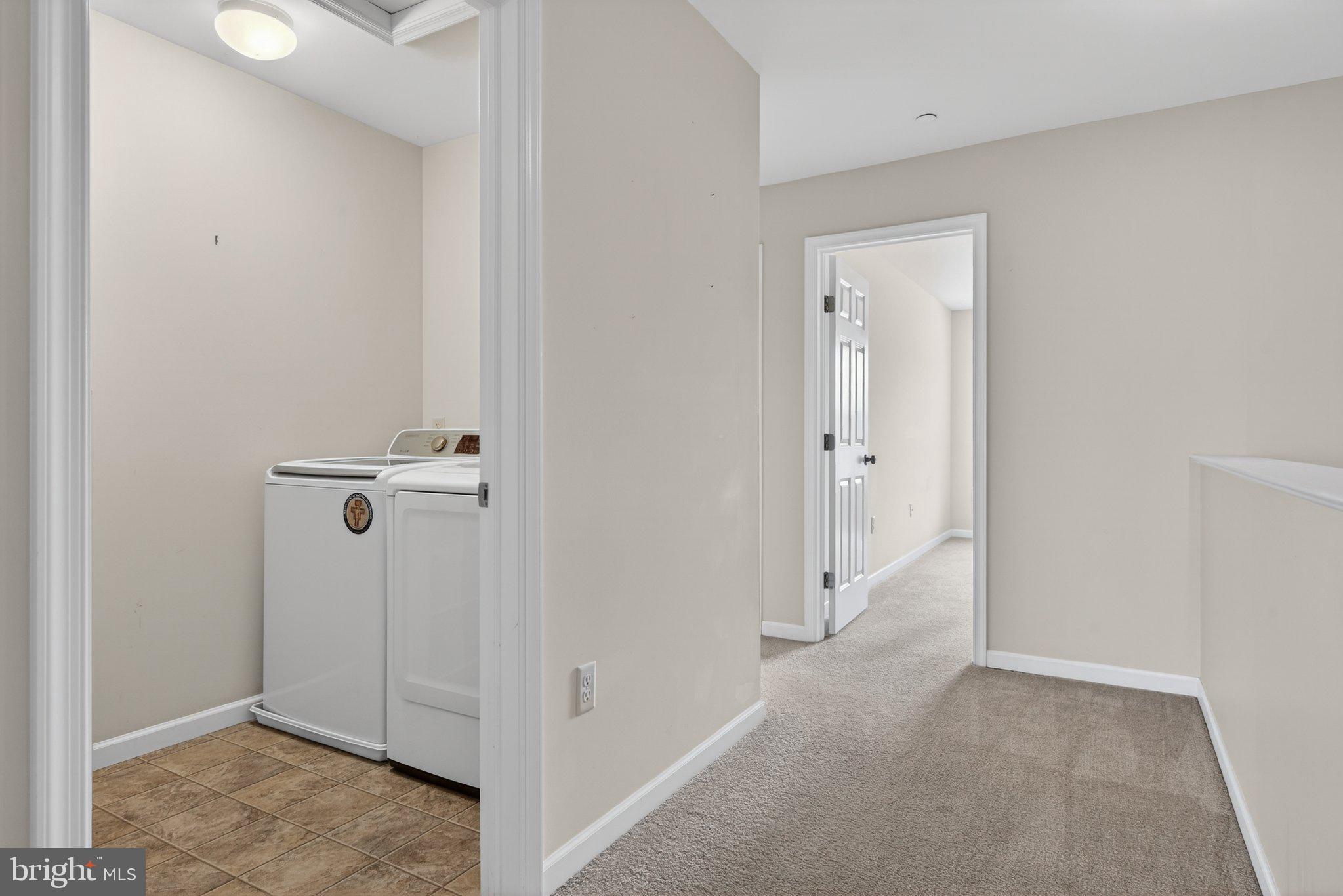 HANBURY COURT AT WINDING HILLS - Residential