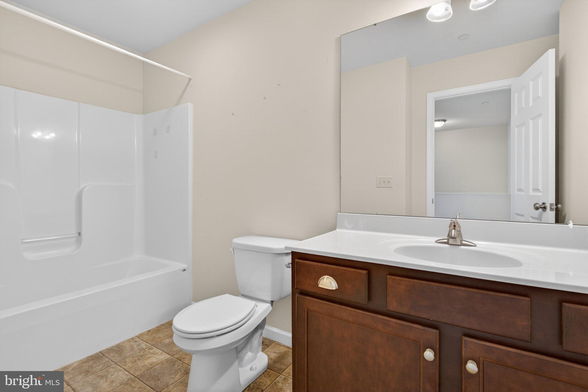 HANBURY COURT AT WINDING HILLS - Residential