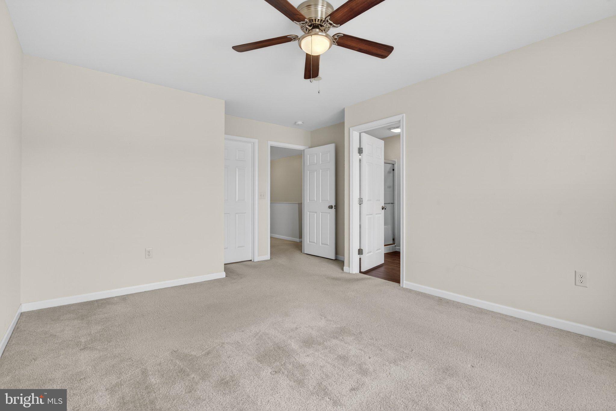 HANBURY COURT AT WINDING HILLS - Residential