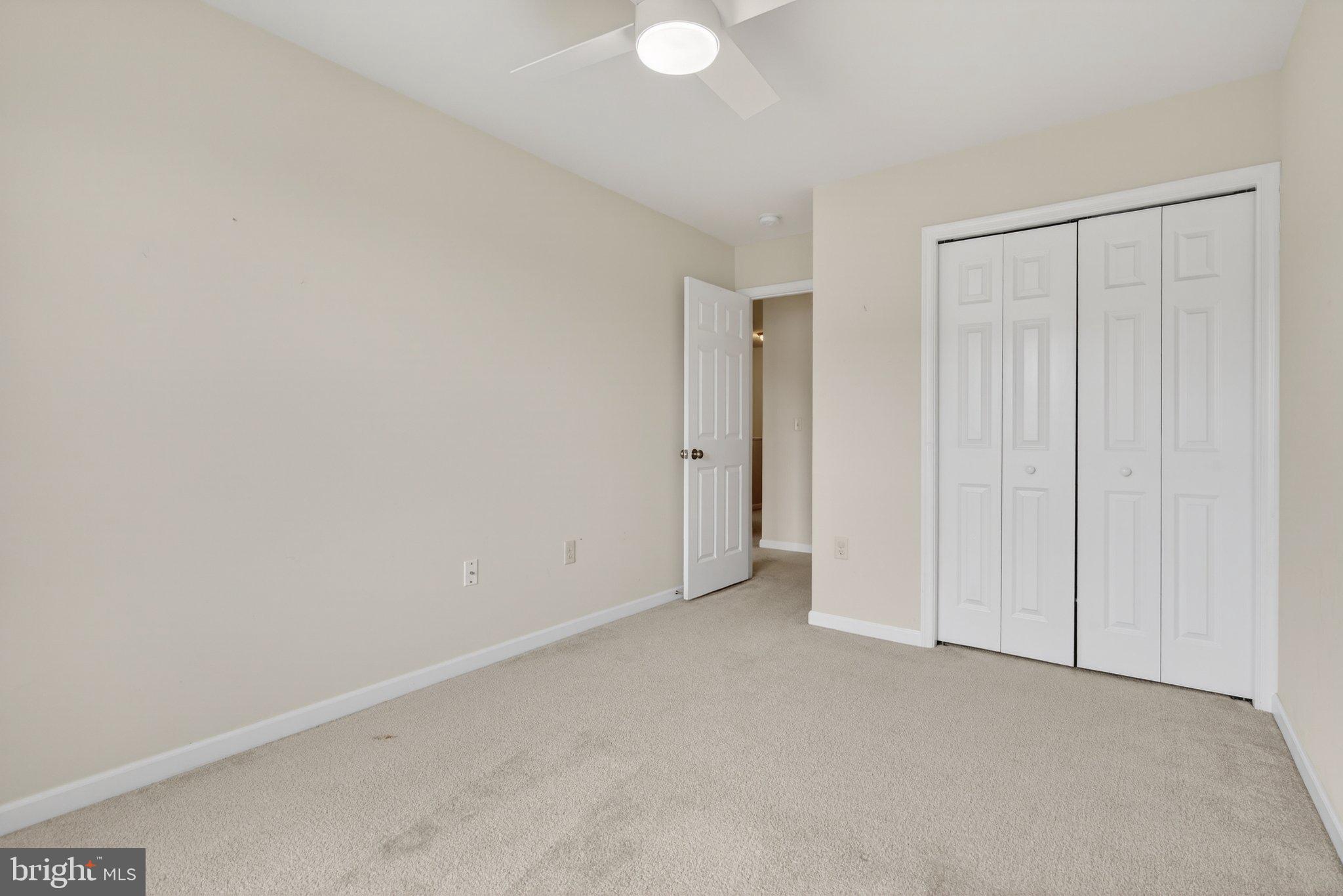 HANBURY COURT AT WINDING HILLS - Residential