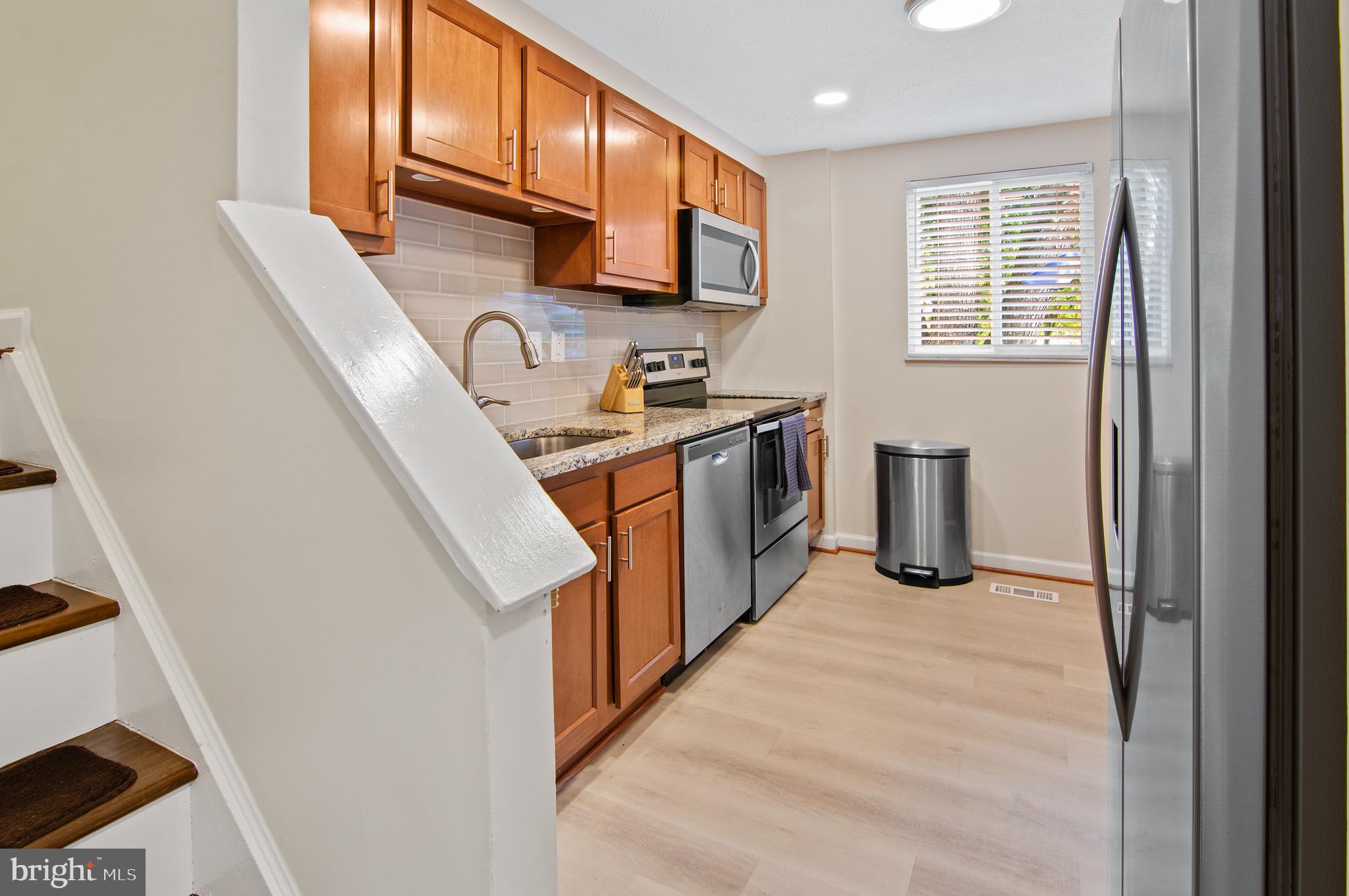 QUINCE ORCHARD MANOR - Residential