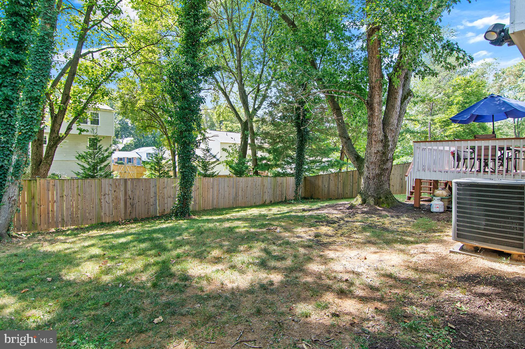 QUINCE ORCHARD MANOR - Residential