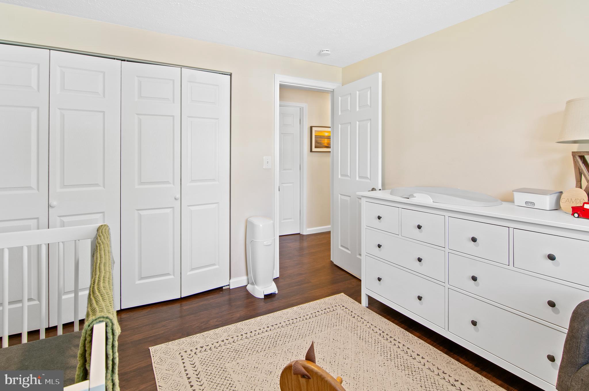 QUINCE ORCHARD MANOR - Residential