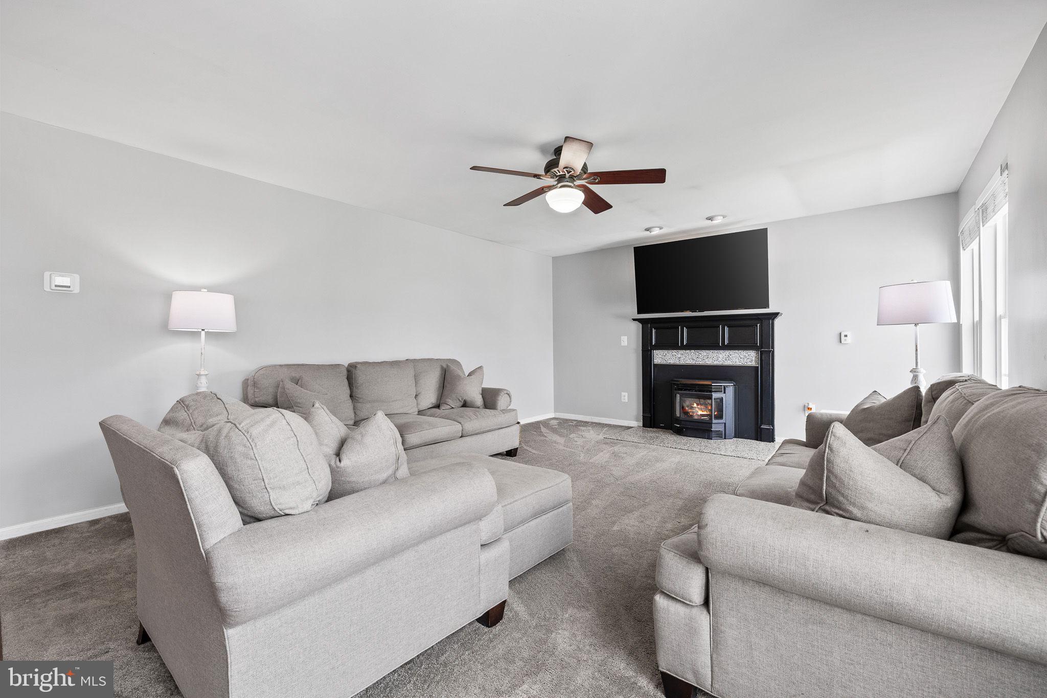 GREEN MEADOWS PHASE 1 - Residential