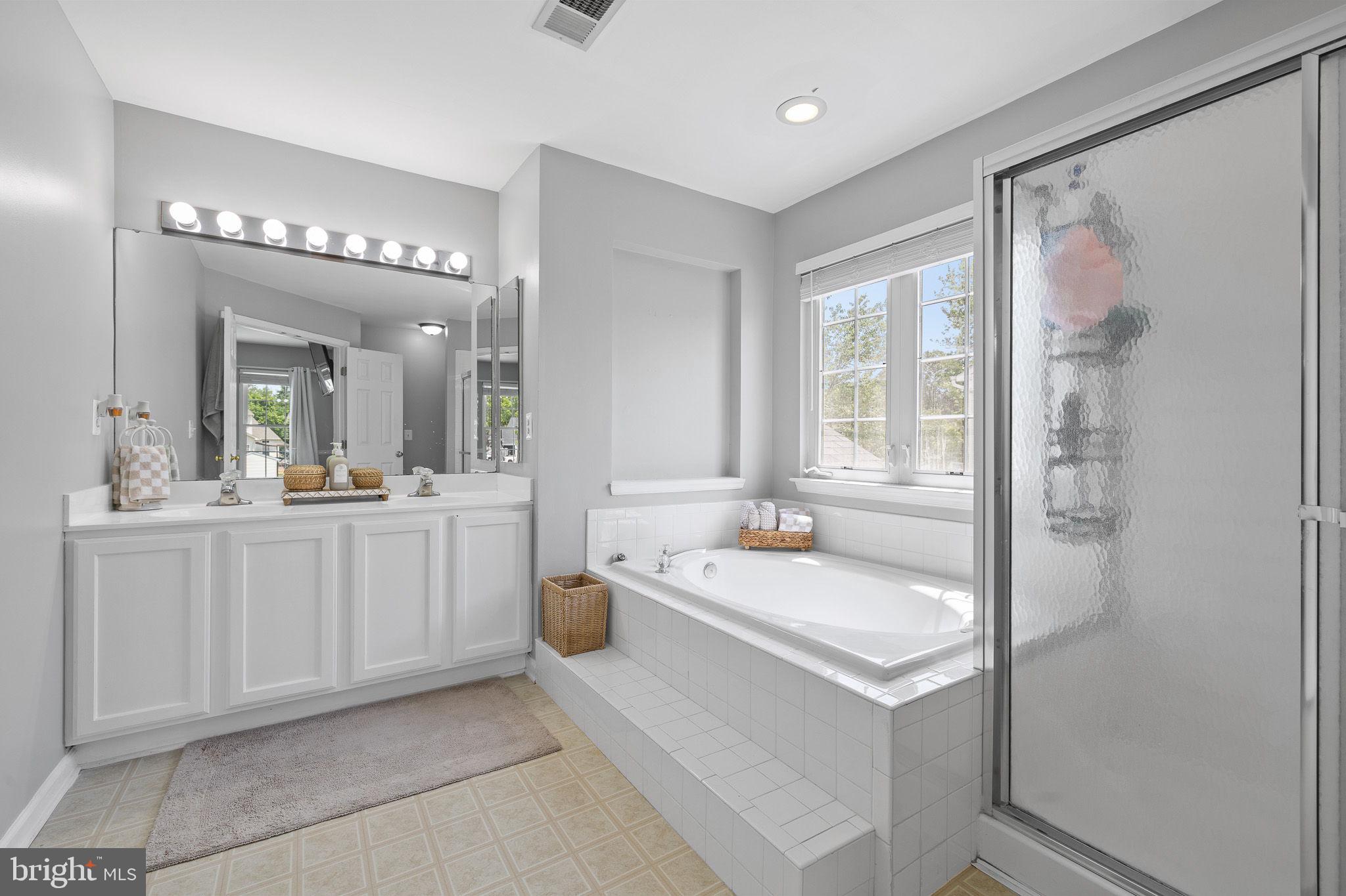 GREEN MEADOWS PHASE 1 - Residential