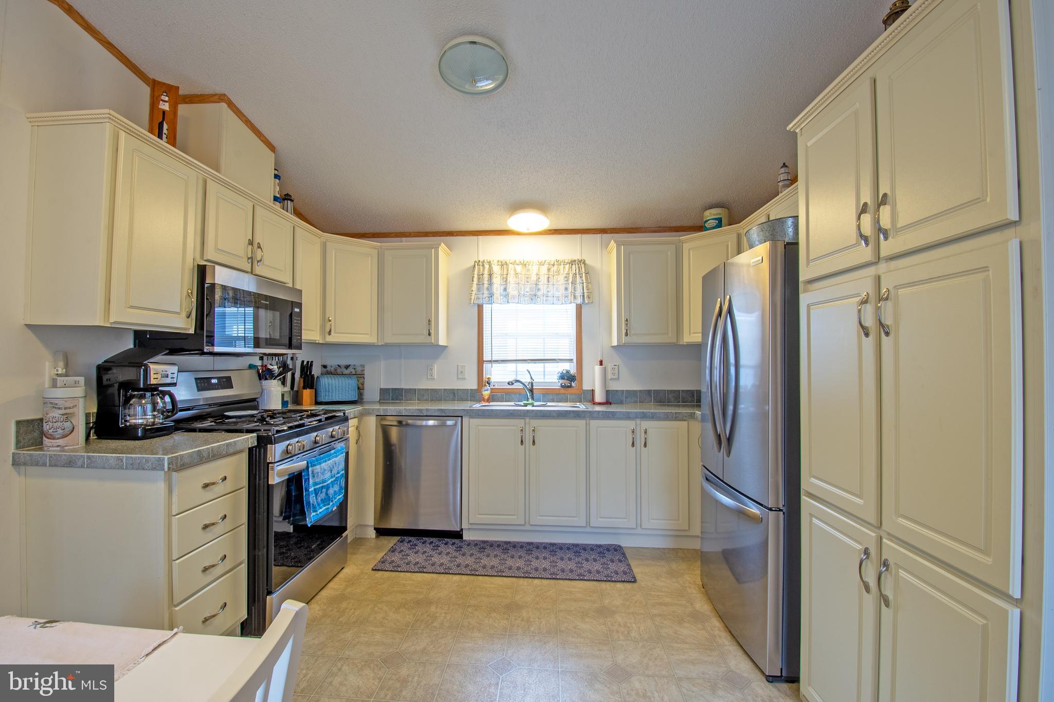 WEST BAY PARK - Residential