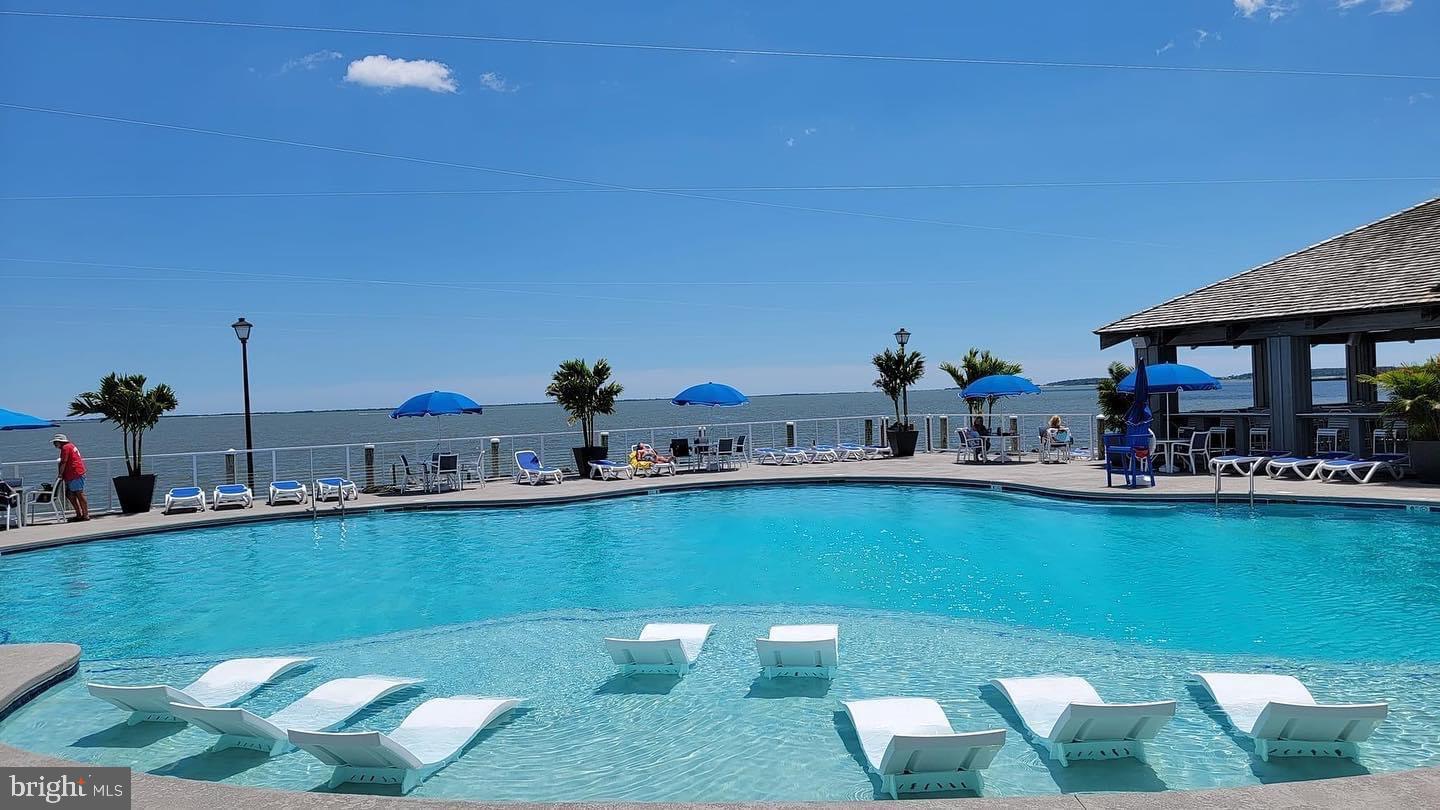 WEST BAY PARK - Residential