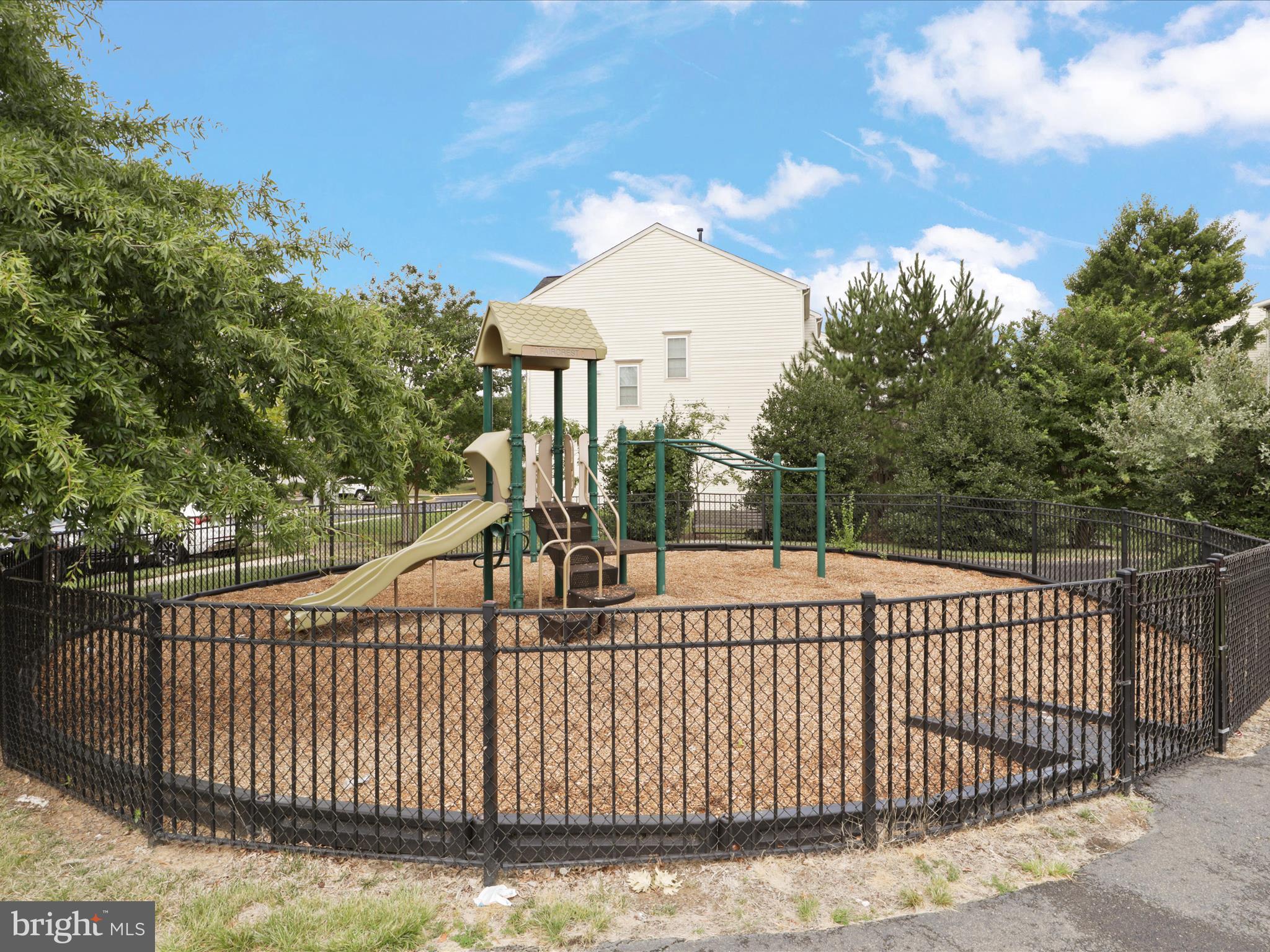 FAIRCREST - Residential Lease