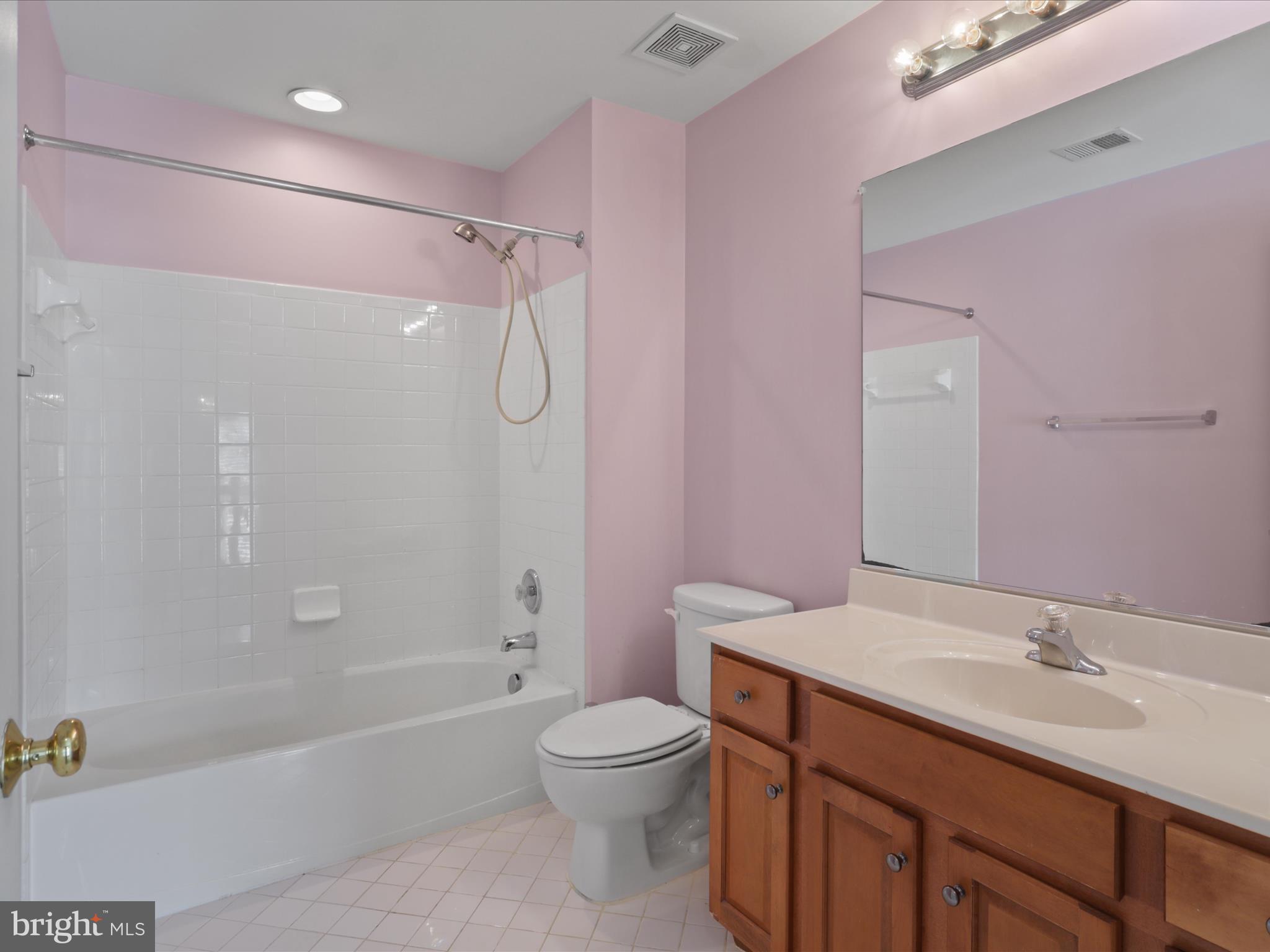 FAIRCREST - Residential Lease