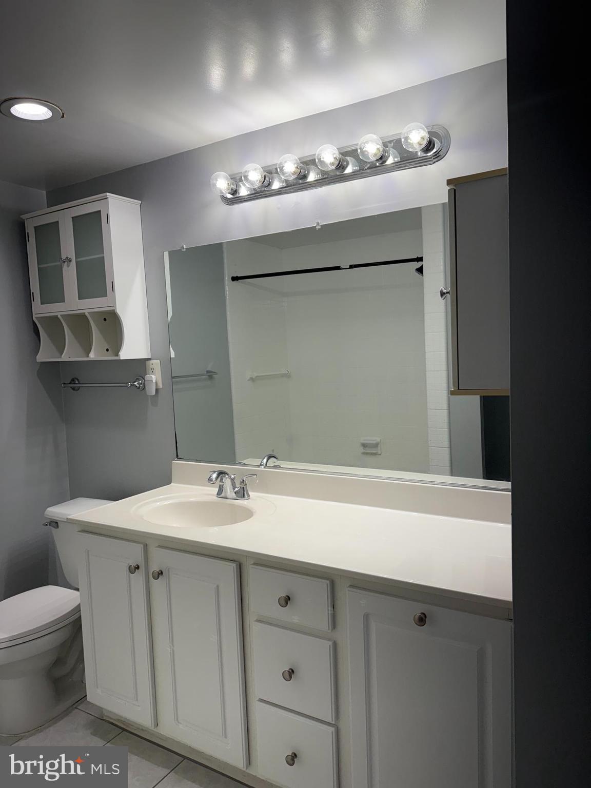 MAIN STREET GREEN - Residential Lease