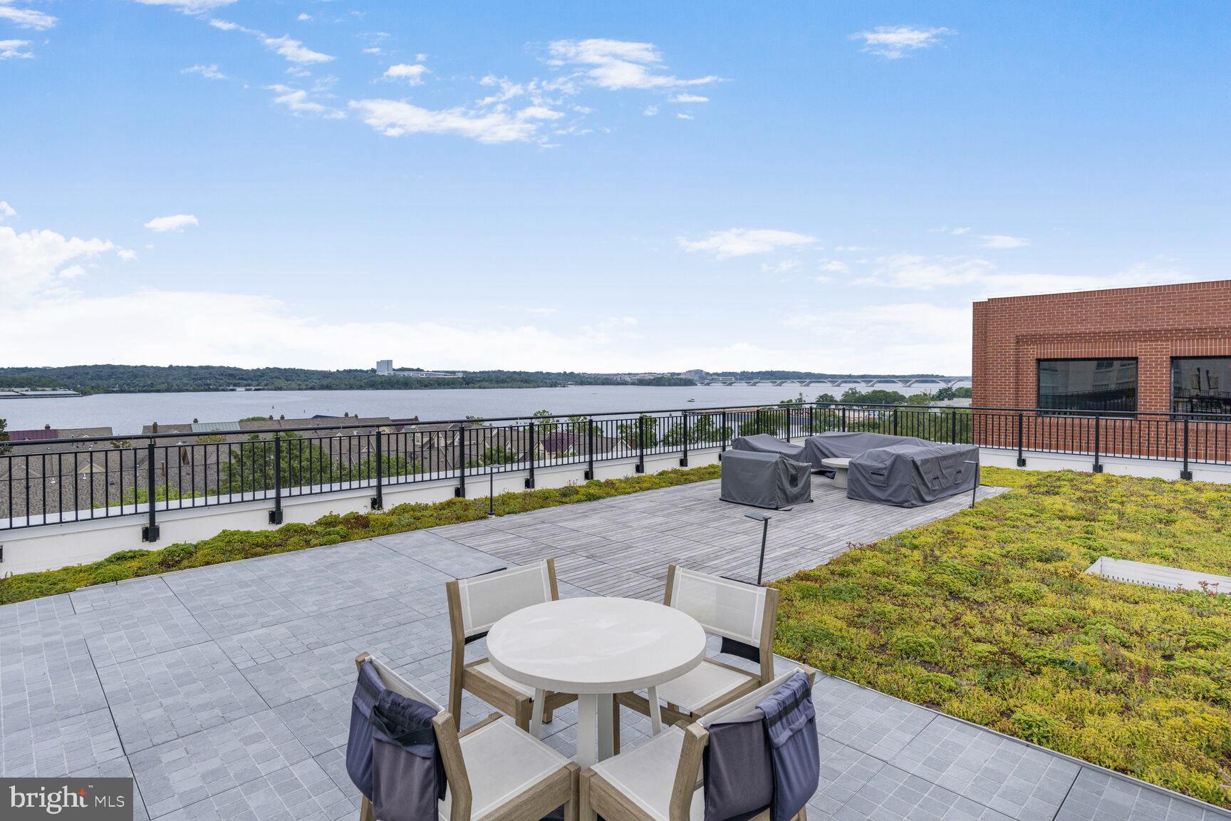 OLD TOWN - Residential