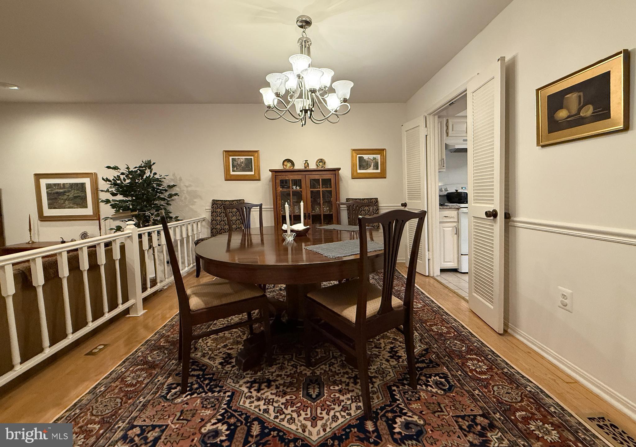 INVERNESS KNOLLS - Residential Lease