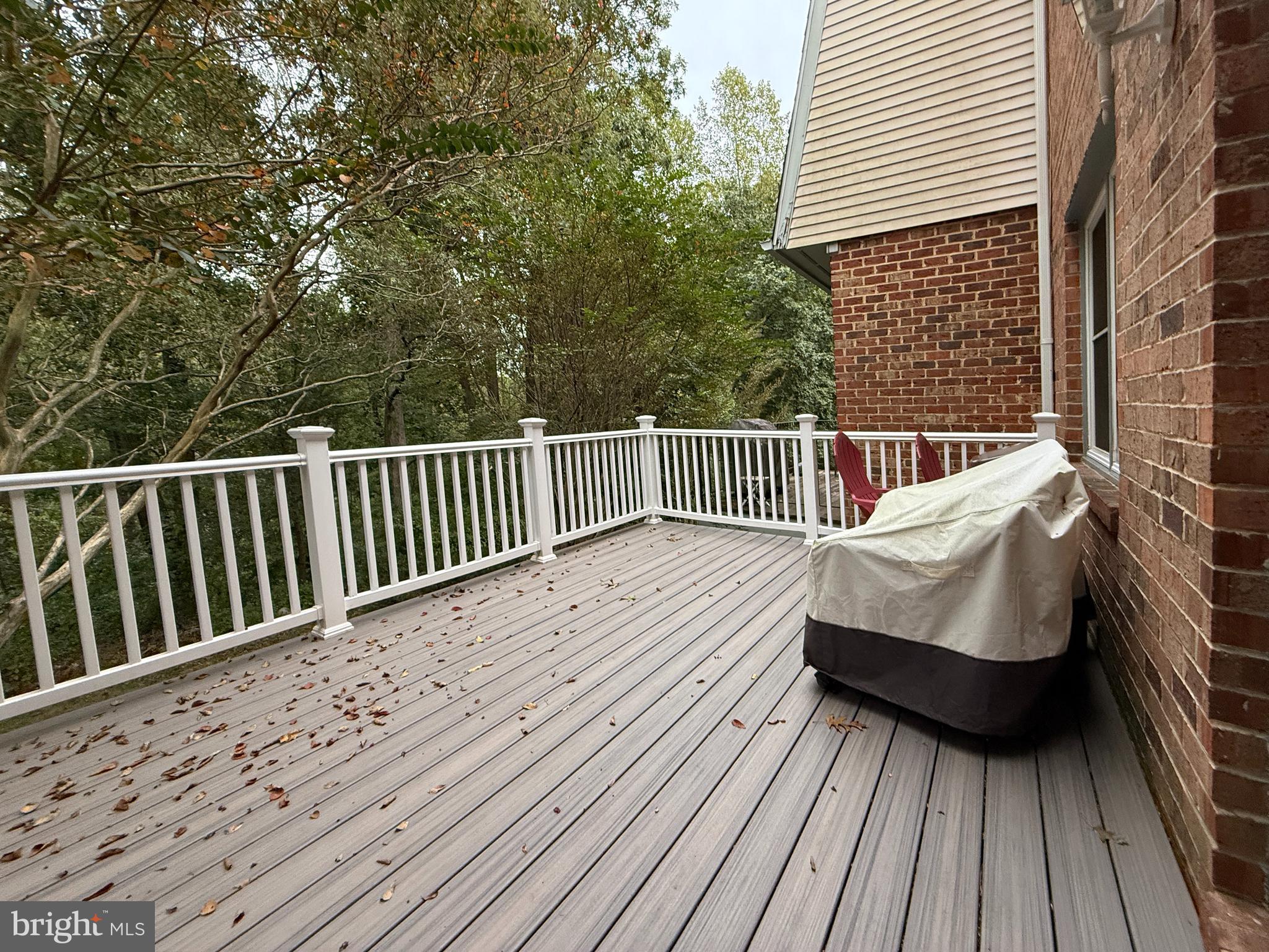 INVERNESS KNOLLS - Residential Lease