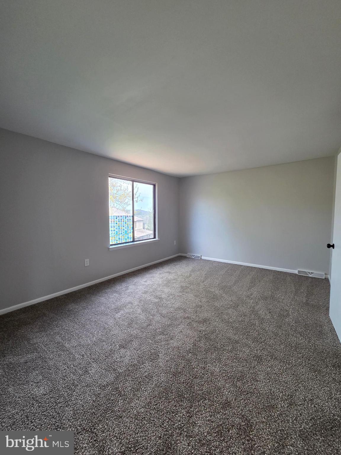 LAUREL SPRINGS - Residential