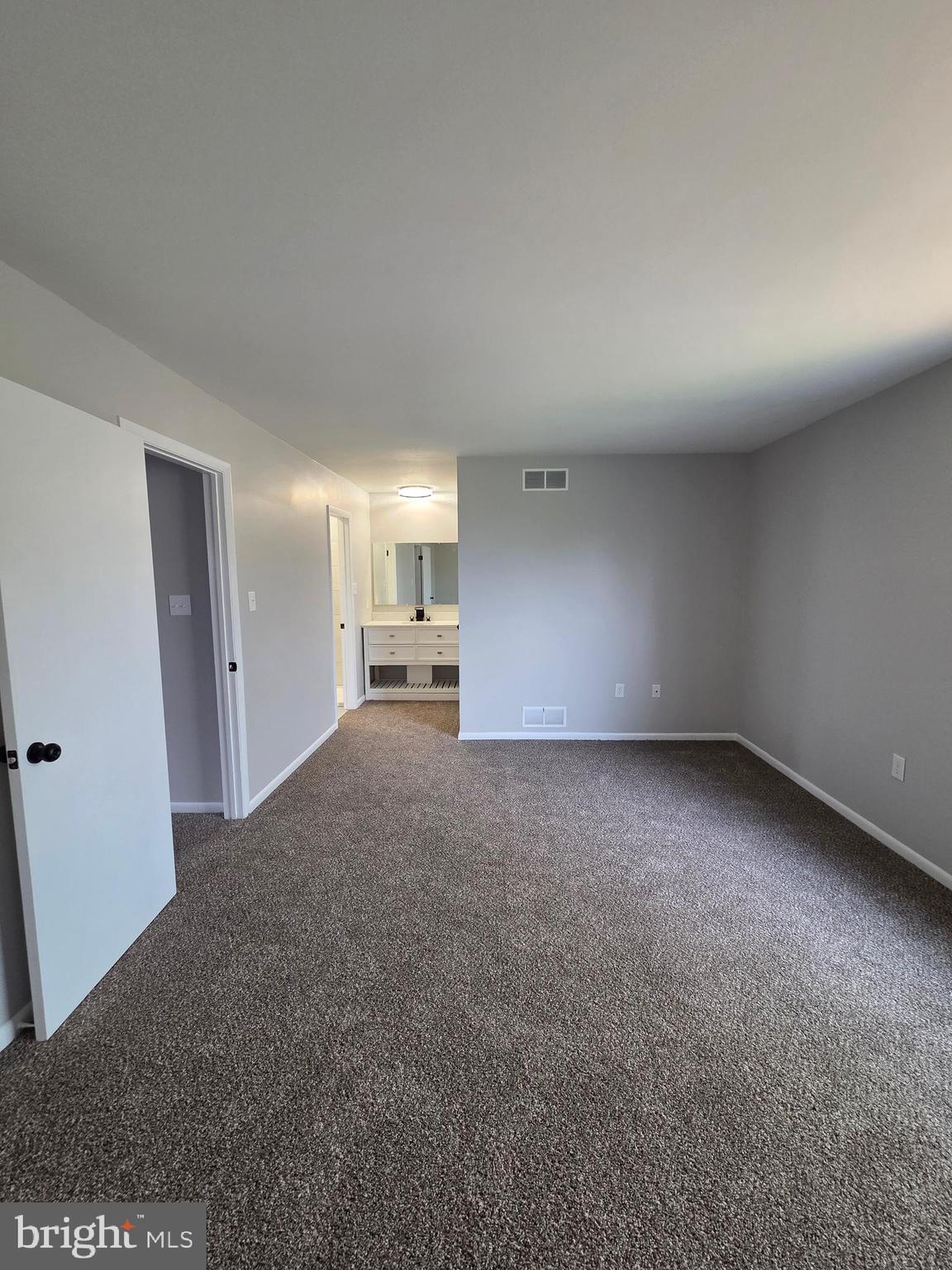 LAUREL SPRINGS - Residential