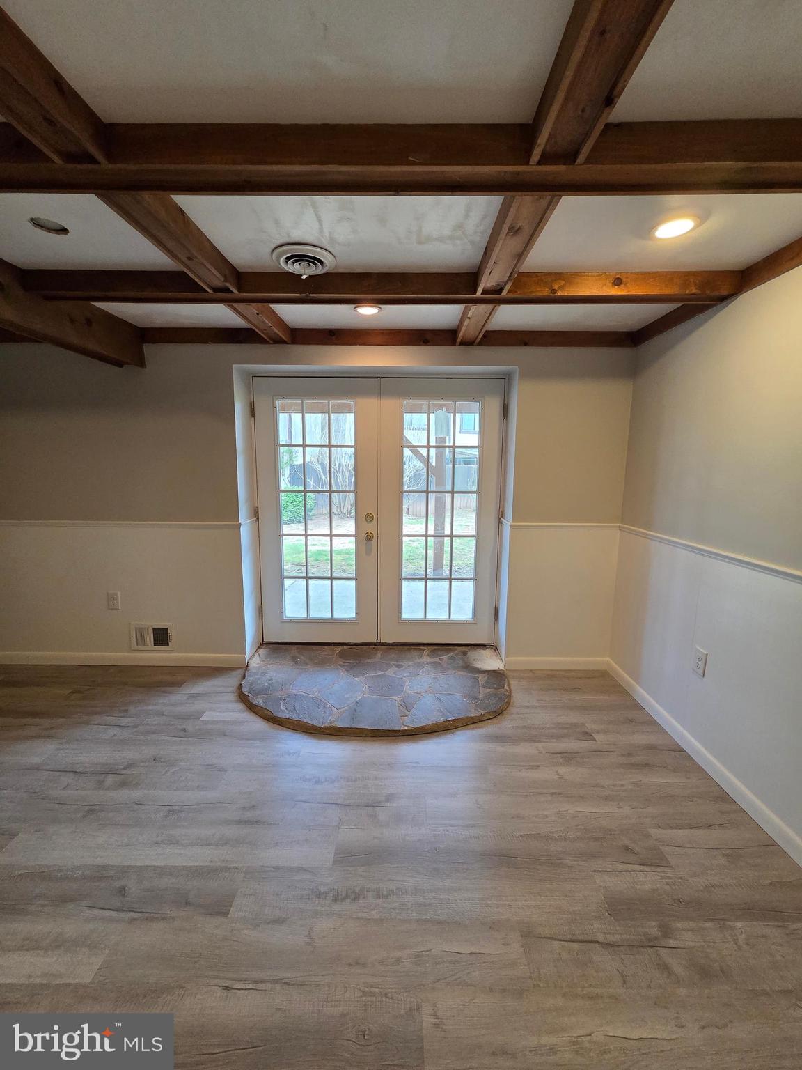 LAUREL SPRINGS - Residential