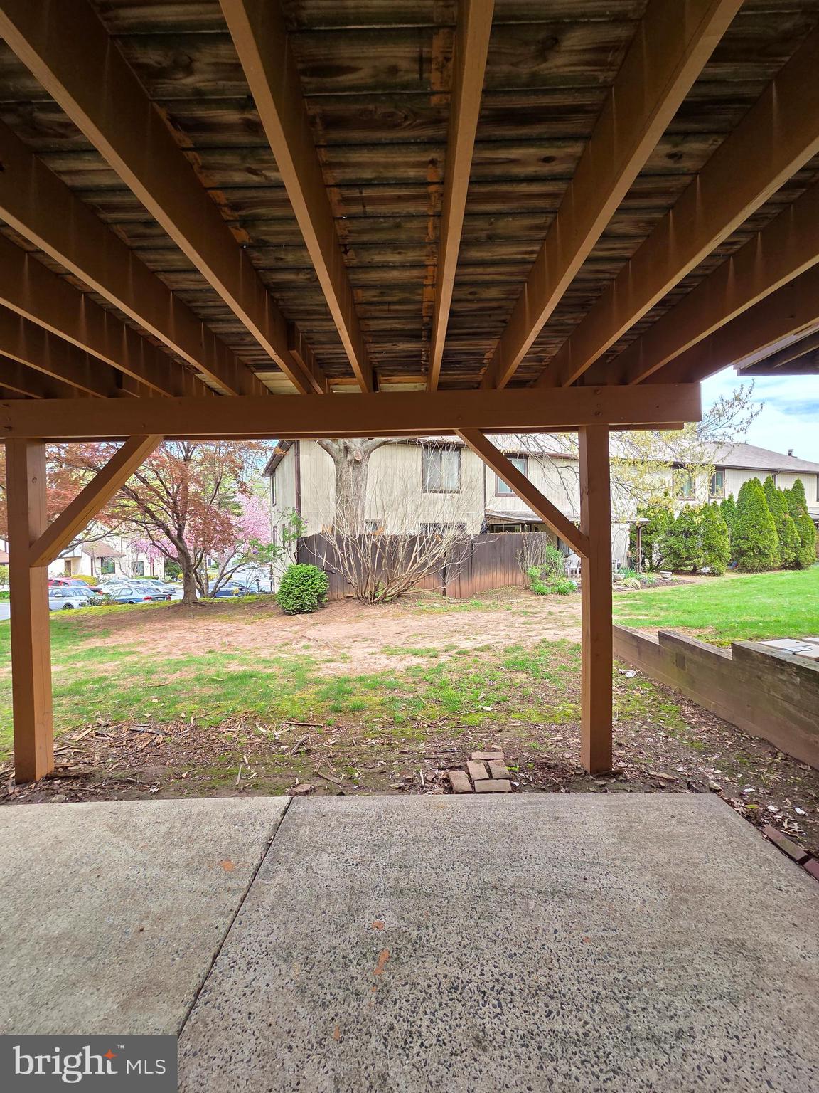 LAUREL SPRINGS - Residential
