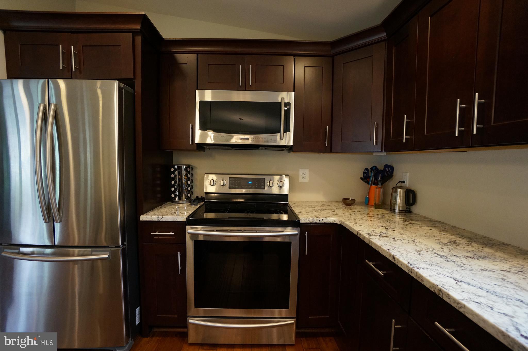 VILLAGE OF OWEN BROWN - Residential