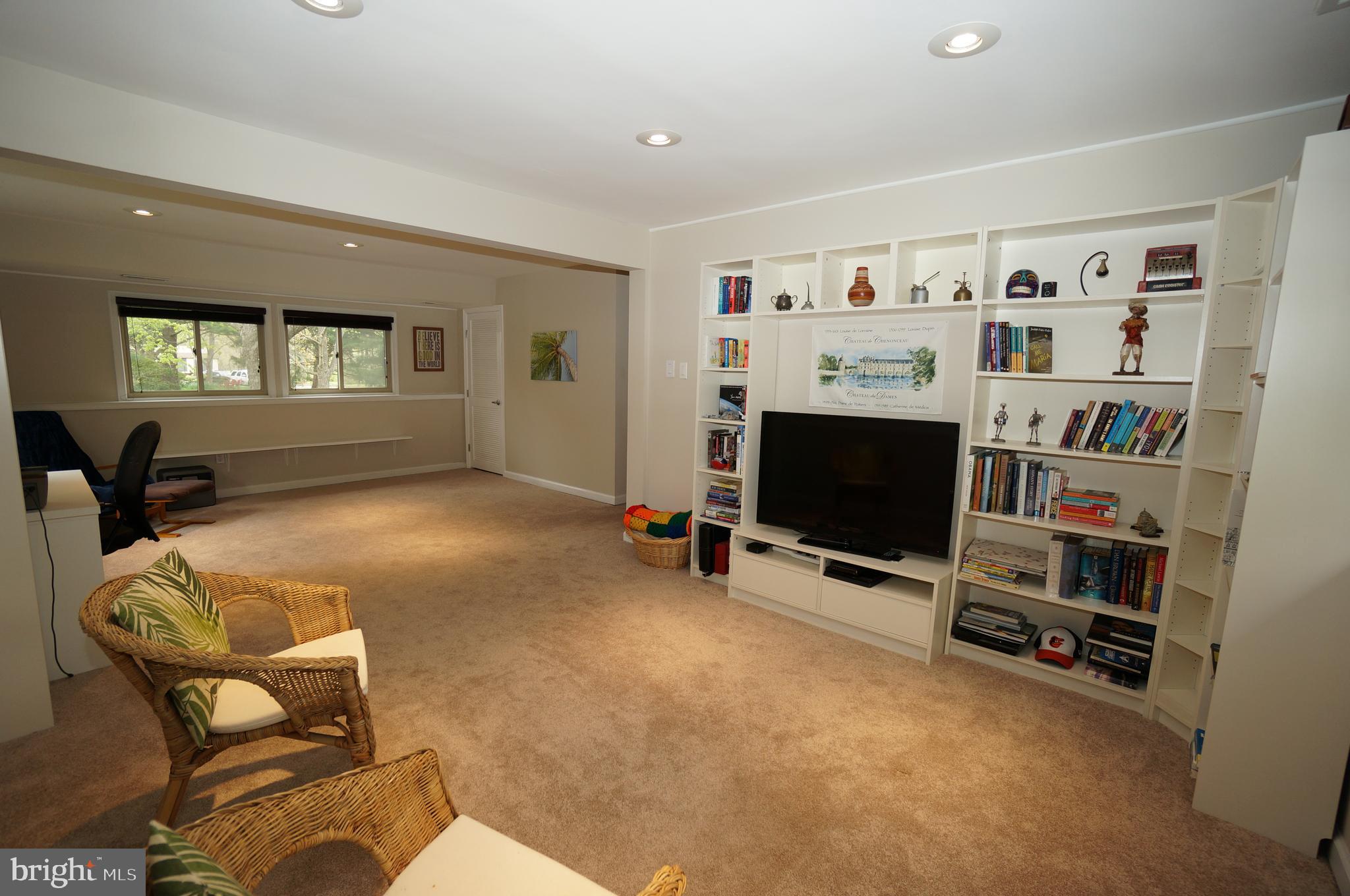 VILLAGE OF OWEN BROWN - Residential