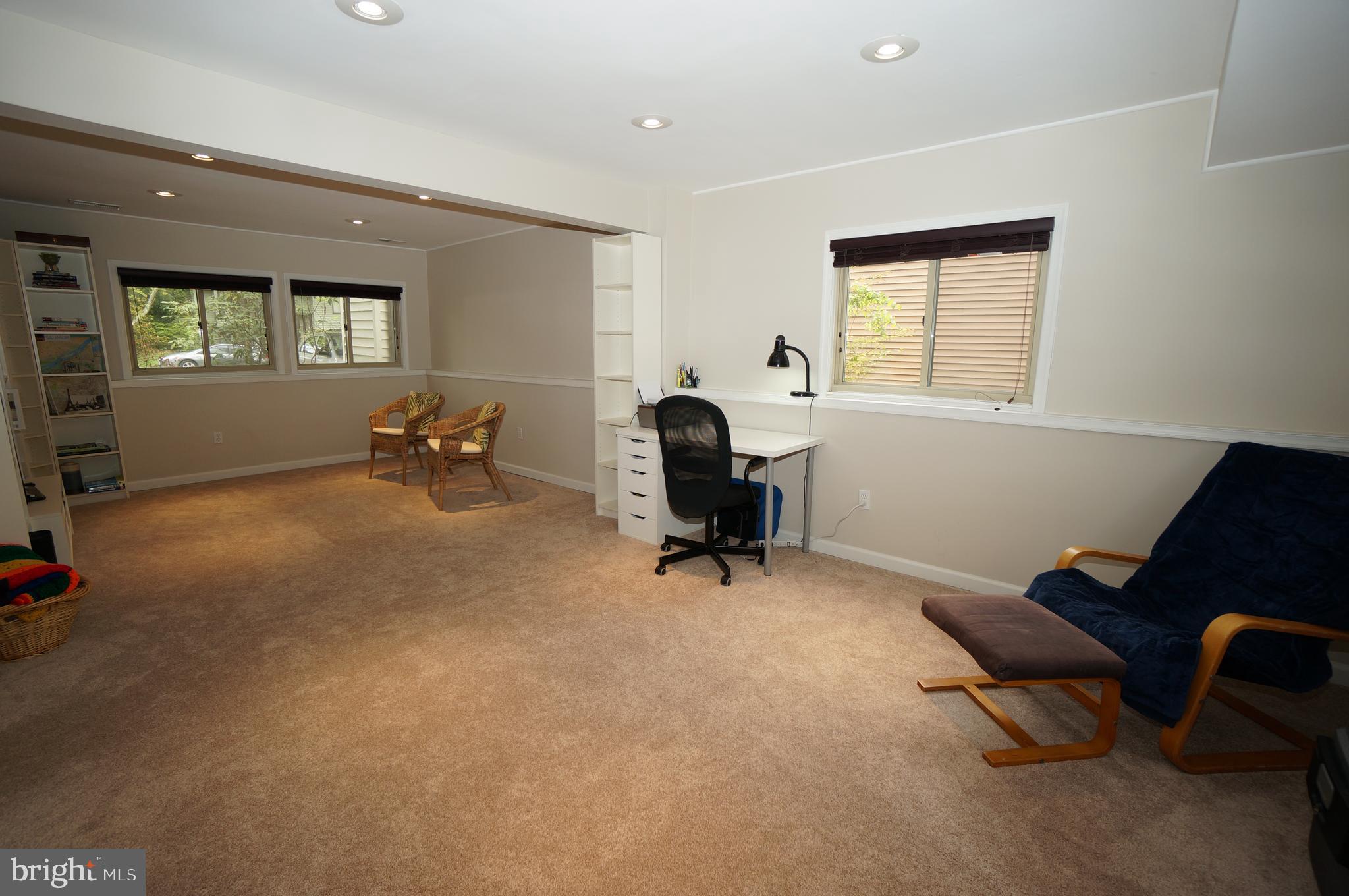 VILLAGE OF OWEN BROWN - Residential