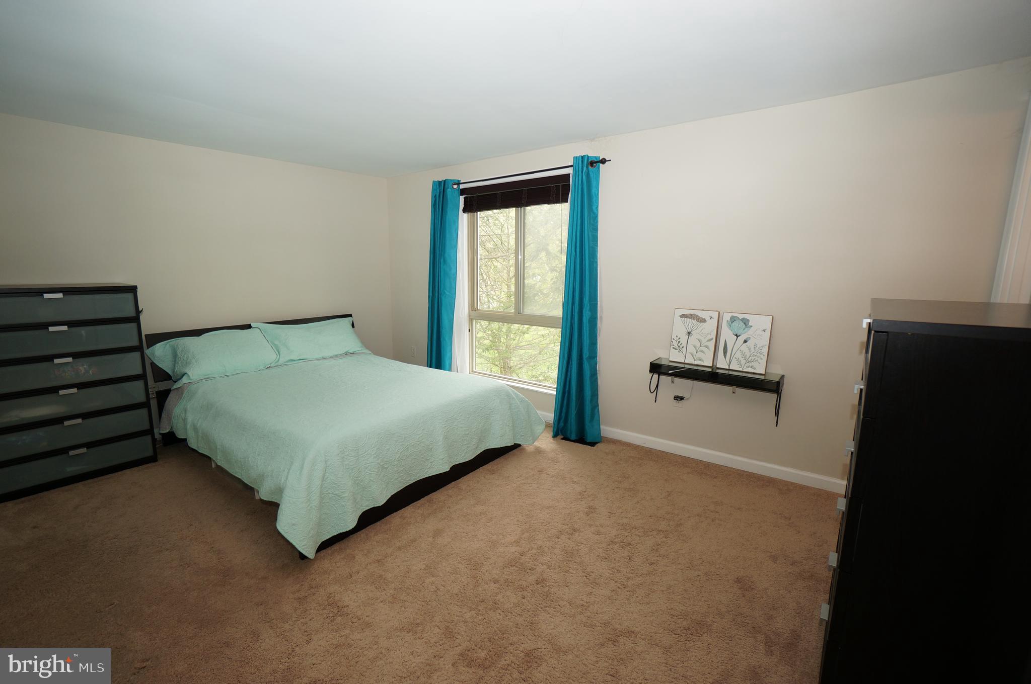 VILLAGE OF OWEN BROWN - Residential