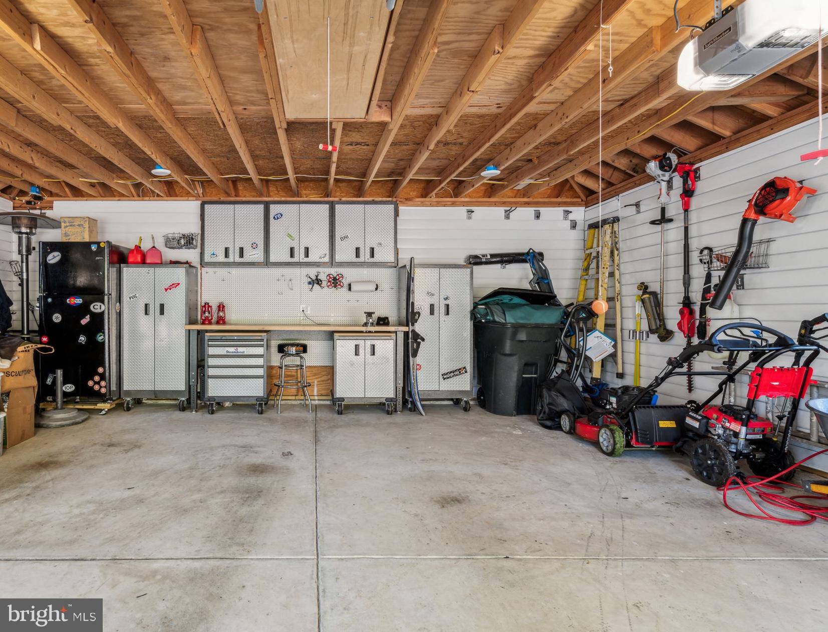 DEEPDALE - Residential