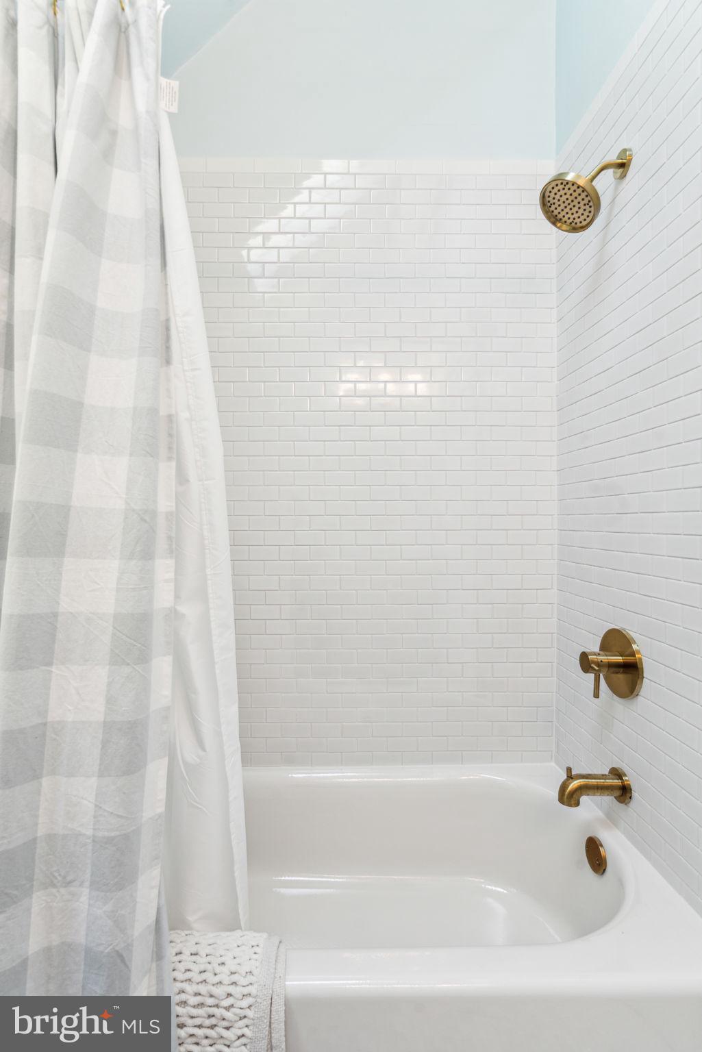 DEEPDALE - Residential