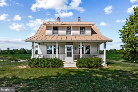 19370 ALPS DRIVE MILFORD VA 22514