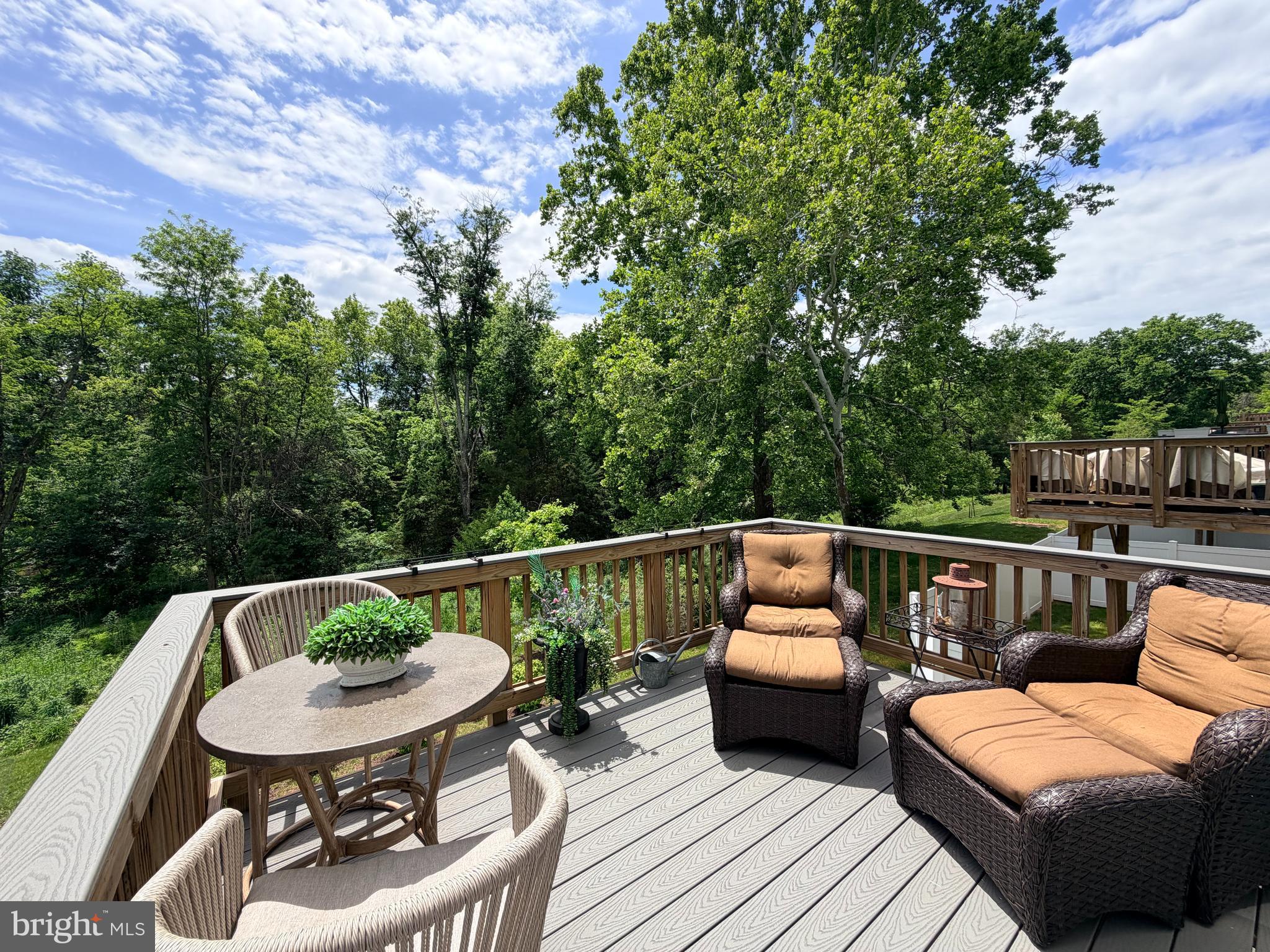 CADENCE AT LANSDOWNE - Residential