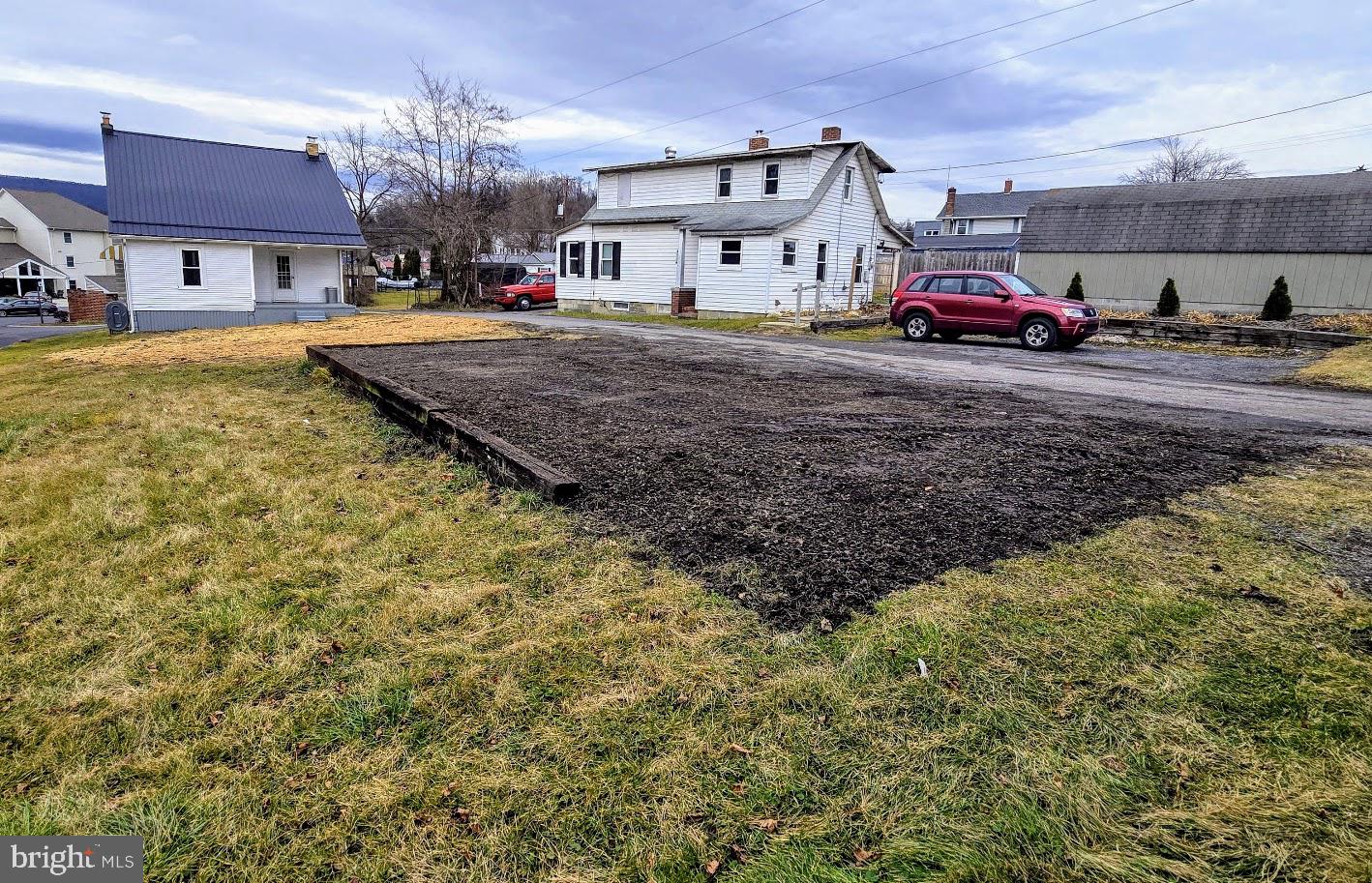 LEWISTOWN BORO - Residential