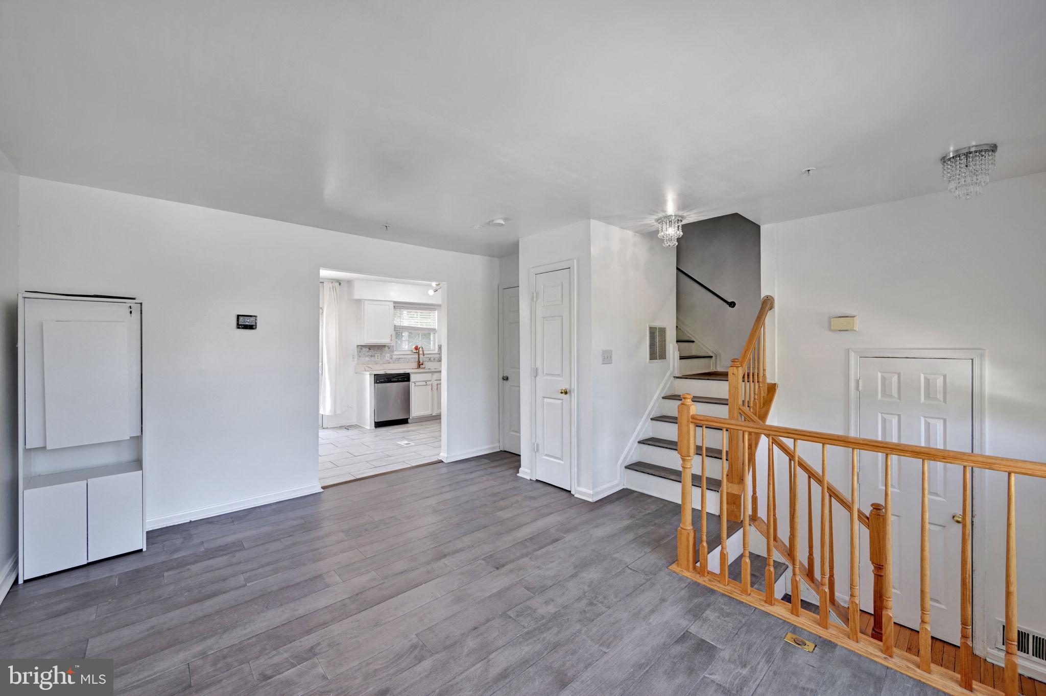 3738 APOTHECARY STREET