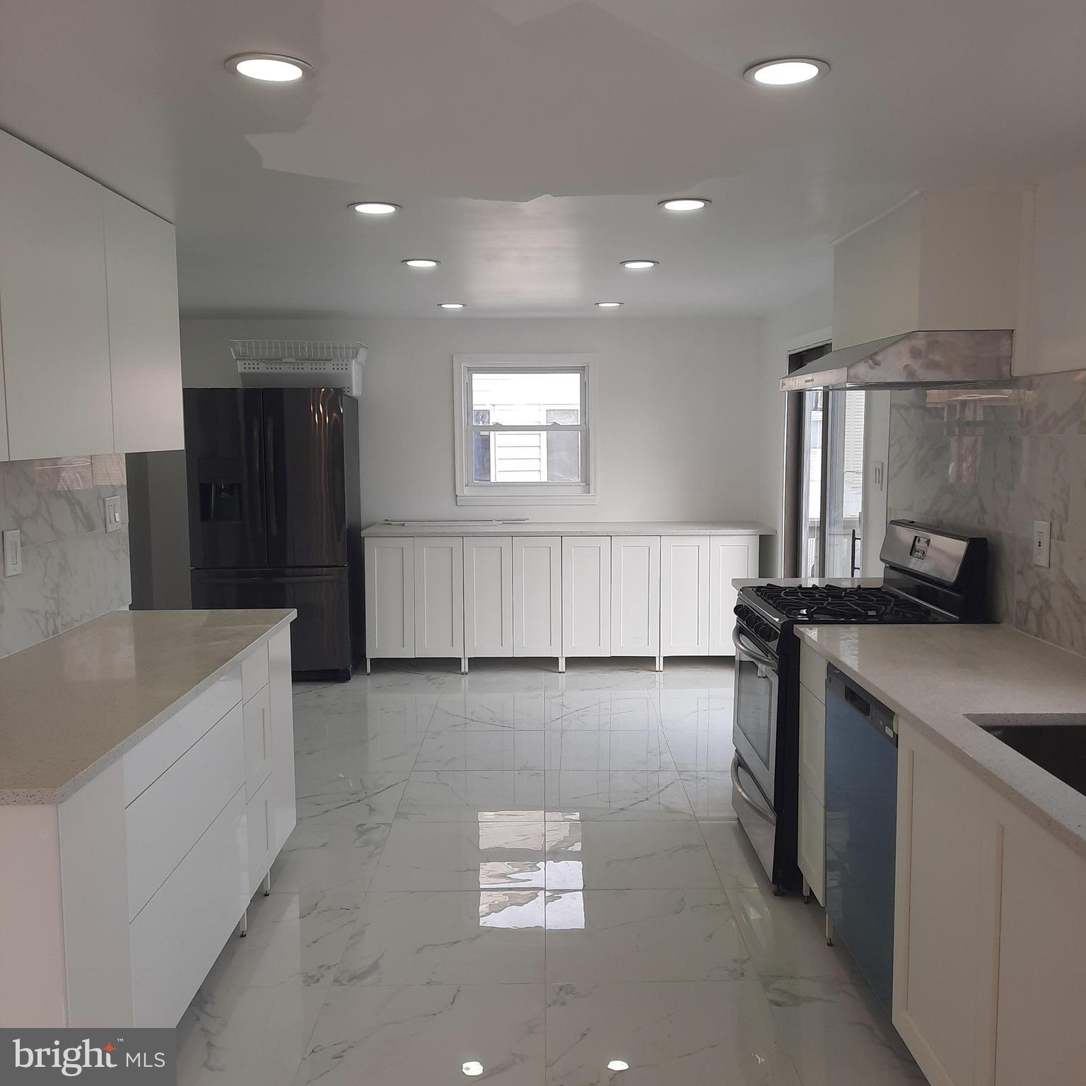 1984 KING ARTHUR ROAD