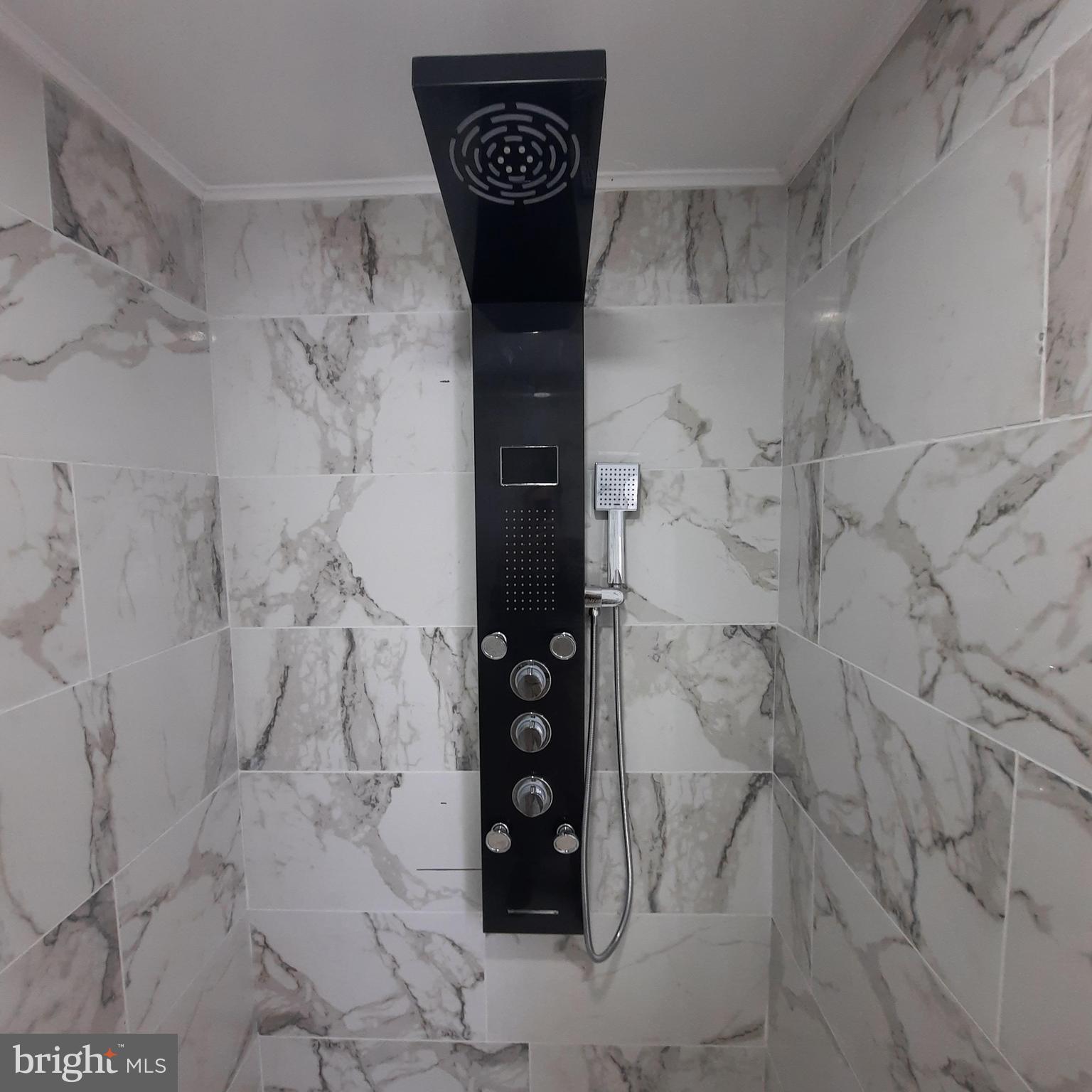 PHILADELPHIA (NORTHEAST) - Residential