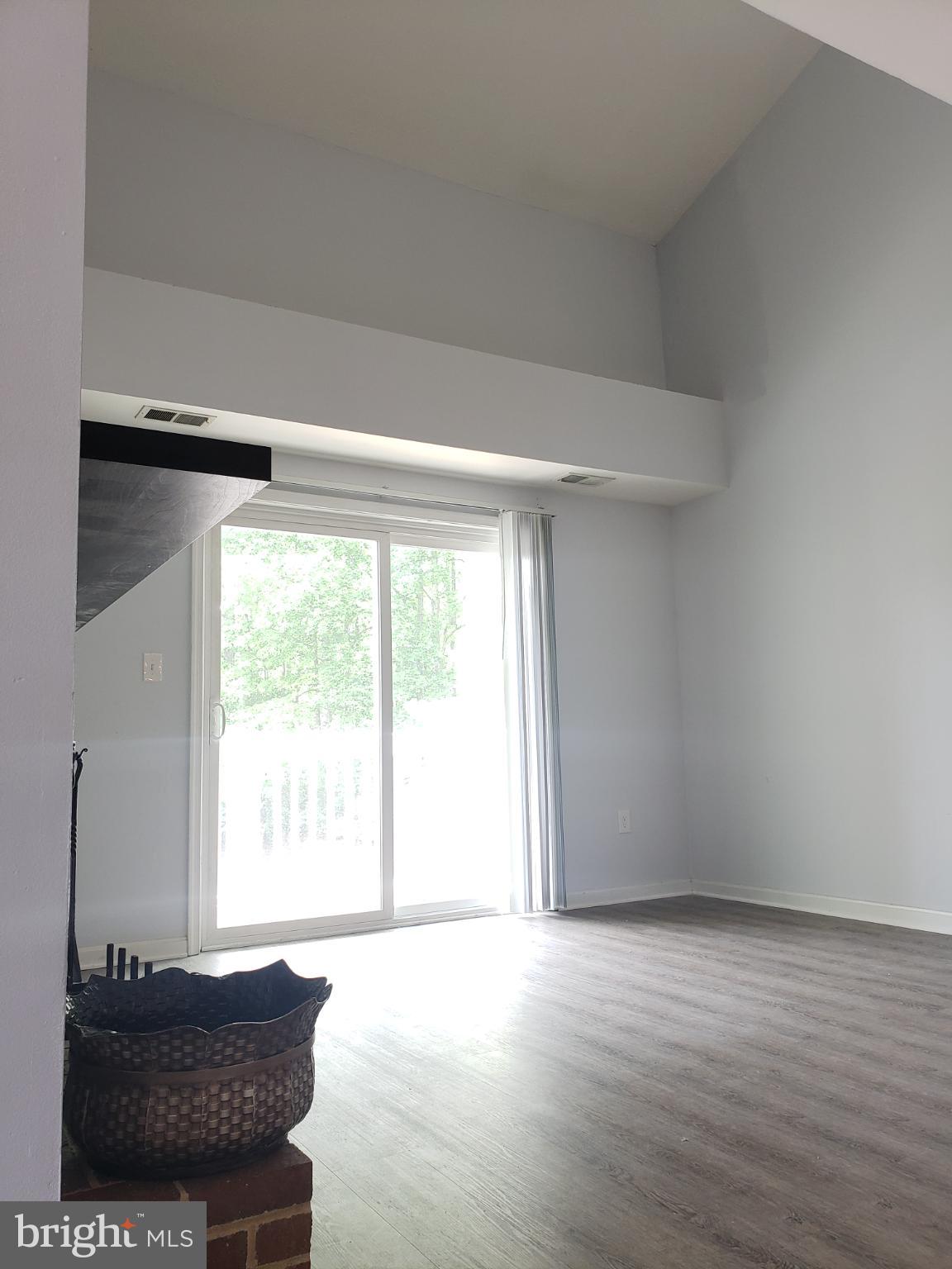 VININGS CONDO - Residential Lease