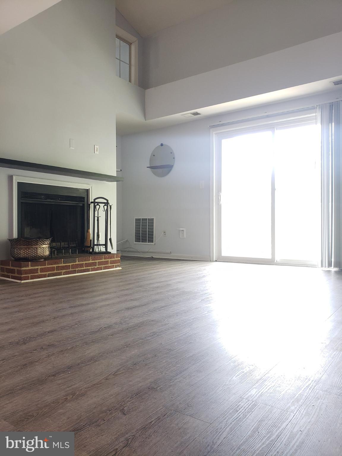 VININGS CONDO - Residential Lease