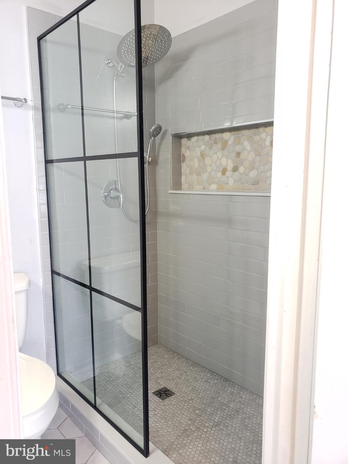 VININGS CONDO - Residential Lease