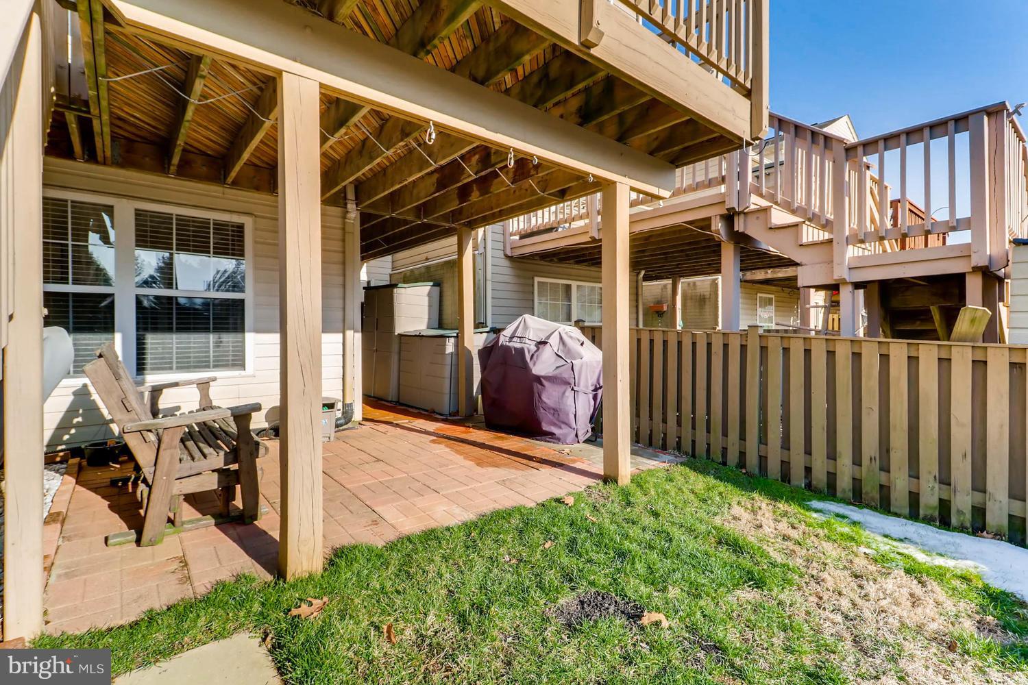 CONSTANT FRIENDSHIP - Residential