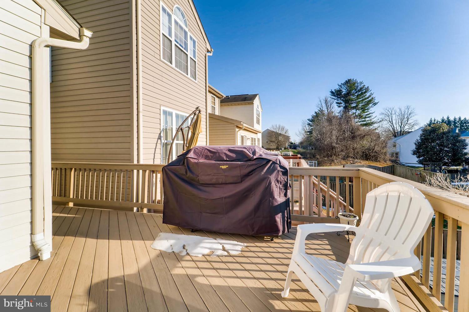 CONSTANT FRIENDSHIP - Residential