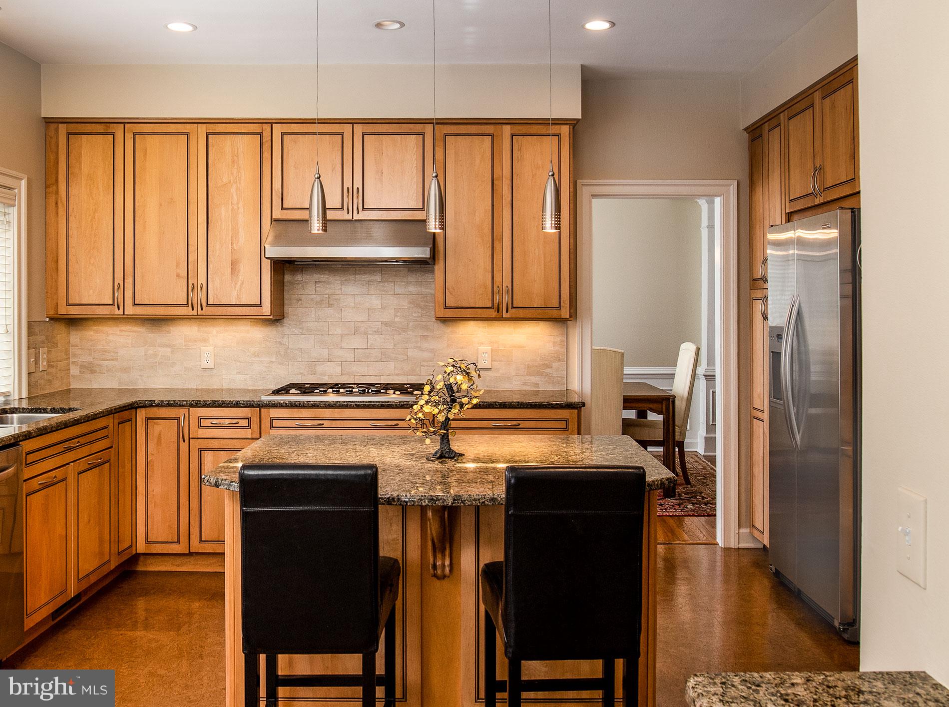 COURTHOUSE OAKS - Residential