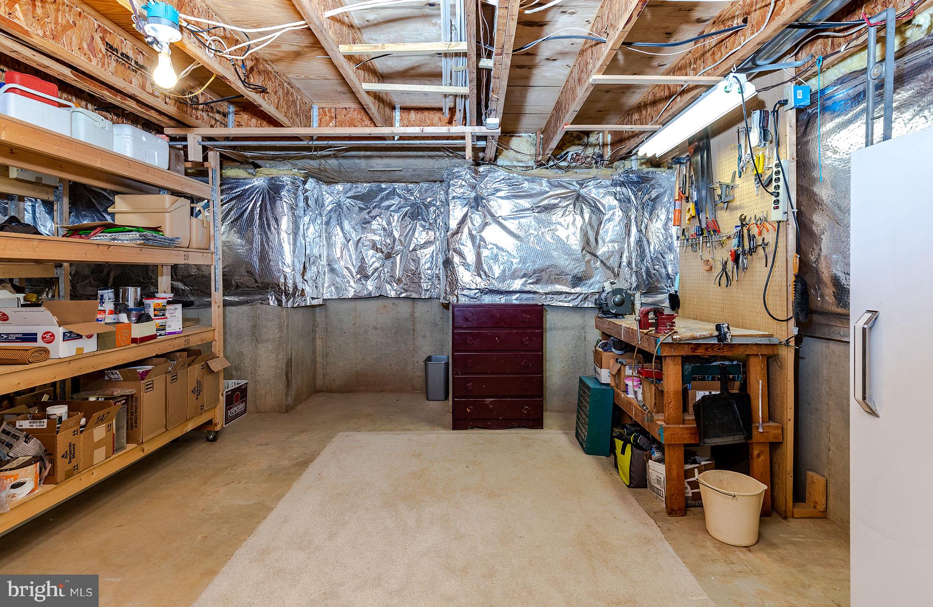 COURTHOUSE OAKS - Residential