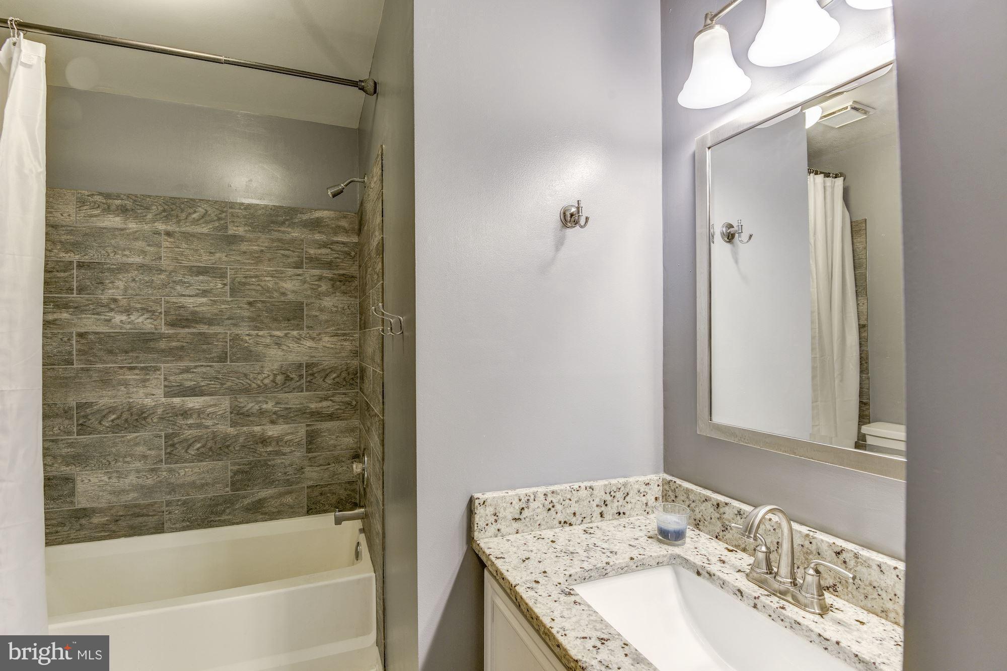 SOUTHERN OAKS - Residential