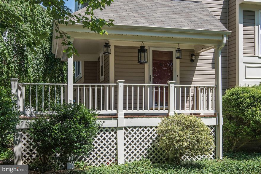 Beautifully updated end unit town home! Move in ready, zoned for South County schools! Priced below 500K and move in ready with over 40K in upgrades including an amazing kitchen! This end unit town home complete with front porch, deck and completed back yard, Located at 8327 Southern Oaks Court, zoned for South County Schools, 3 bedrooms, 2 full and 2 half baths. The master bedroom is large with beautiful vaulted ceilings! Master bath features a jacuzzi tube and a walk in closet.